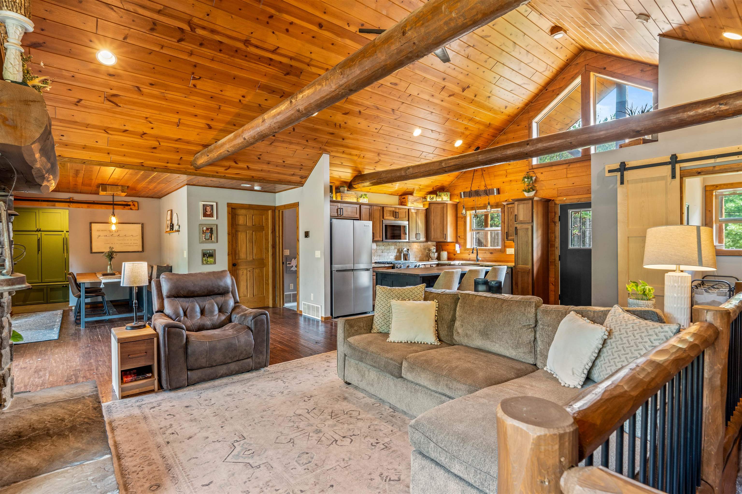 Shawano, Wisconsin 54166, United States, 4 Bedrooms Bedrooms, ,2 BathroomsBathrooms,Residential,Pending,21263