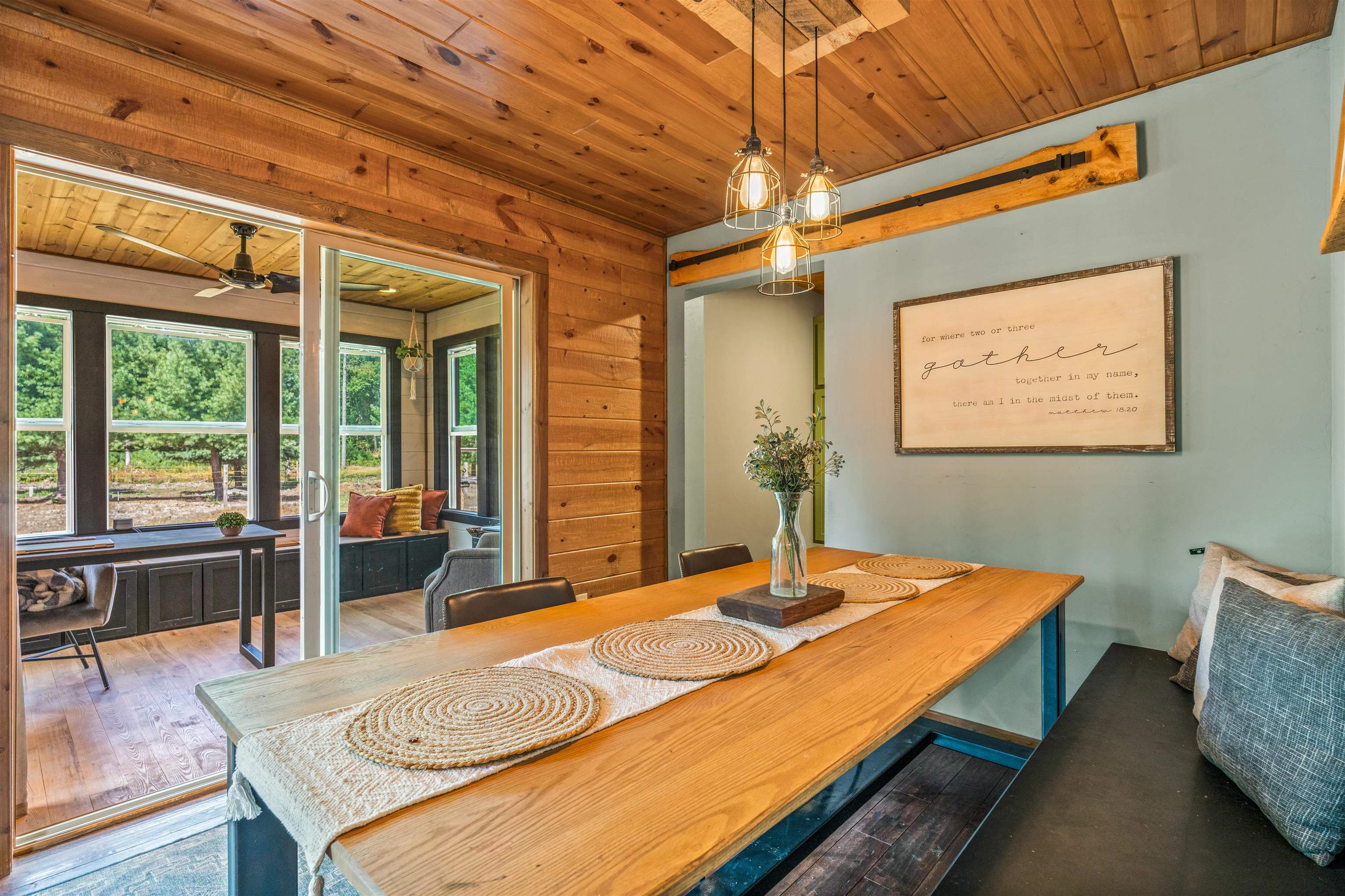 Shawano, Wisconsin 54166, United States, 4 Bedrooms Bedrooms, ,2 BathroomsBathrooms,Residential,Pending,21263