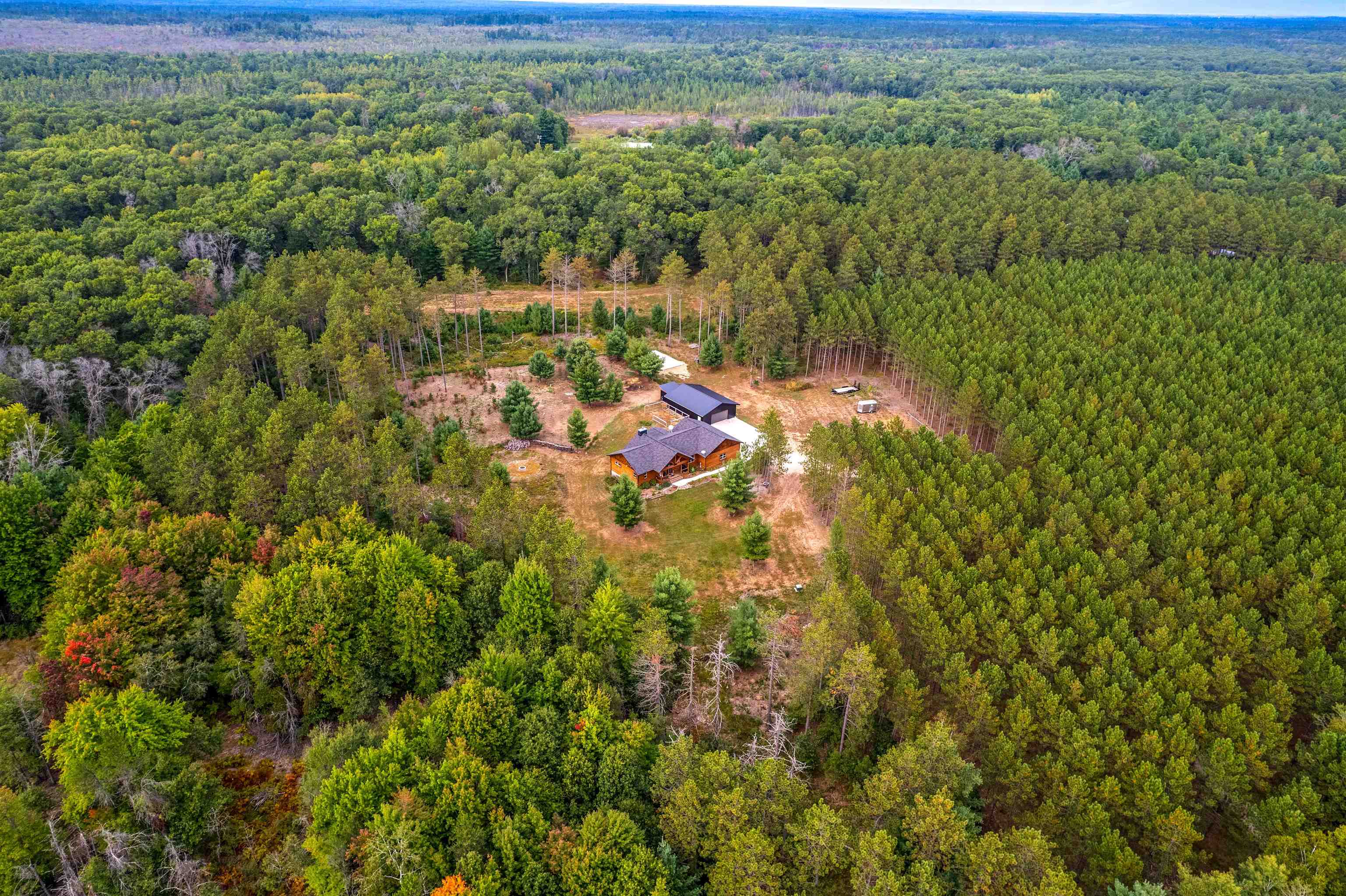 Shawano, Wisconsin 54166, United States, 4 Bedrooms Bedrooms, ,2 BathroomsBathrooms,Residential,Pending,21263