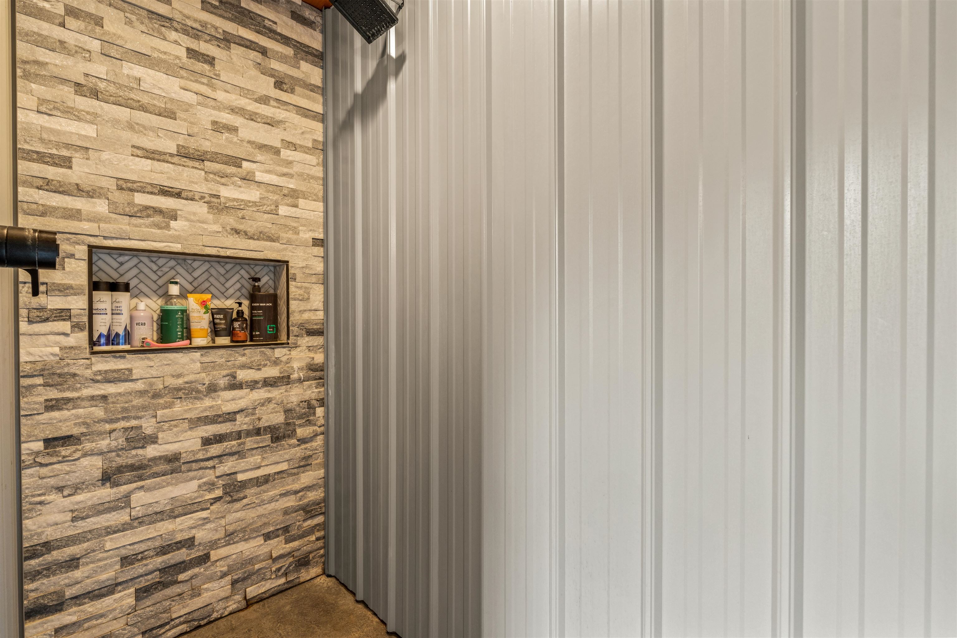 Shawano, Wisconsin 54166, United States, 4 Bedrooms Bedrooms, ,2 BathroomsBathrooms,Residential,Pending,21263