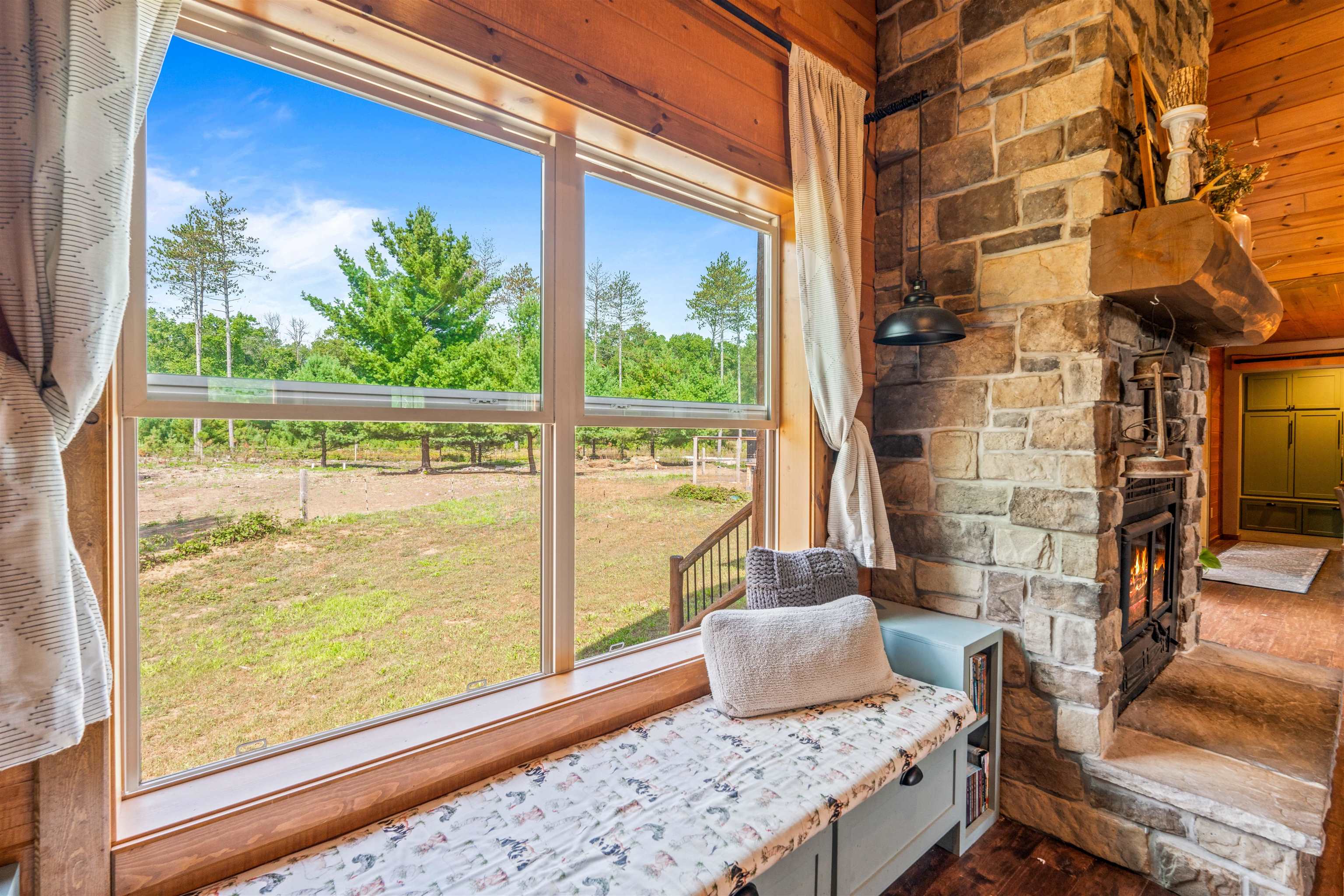 Shawano, Wisconsin 54166, United States, 4 Bedrooms Bedrooms, ,2 BathroomsBathrooms,Residential,Pending,21263