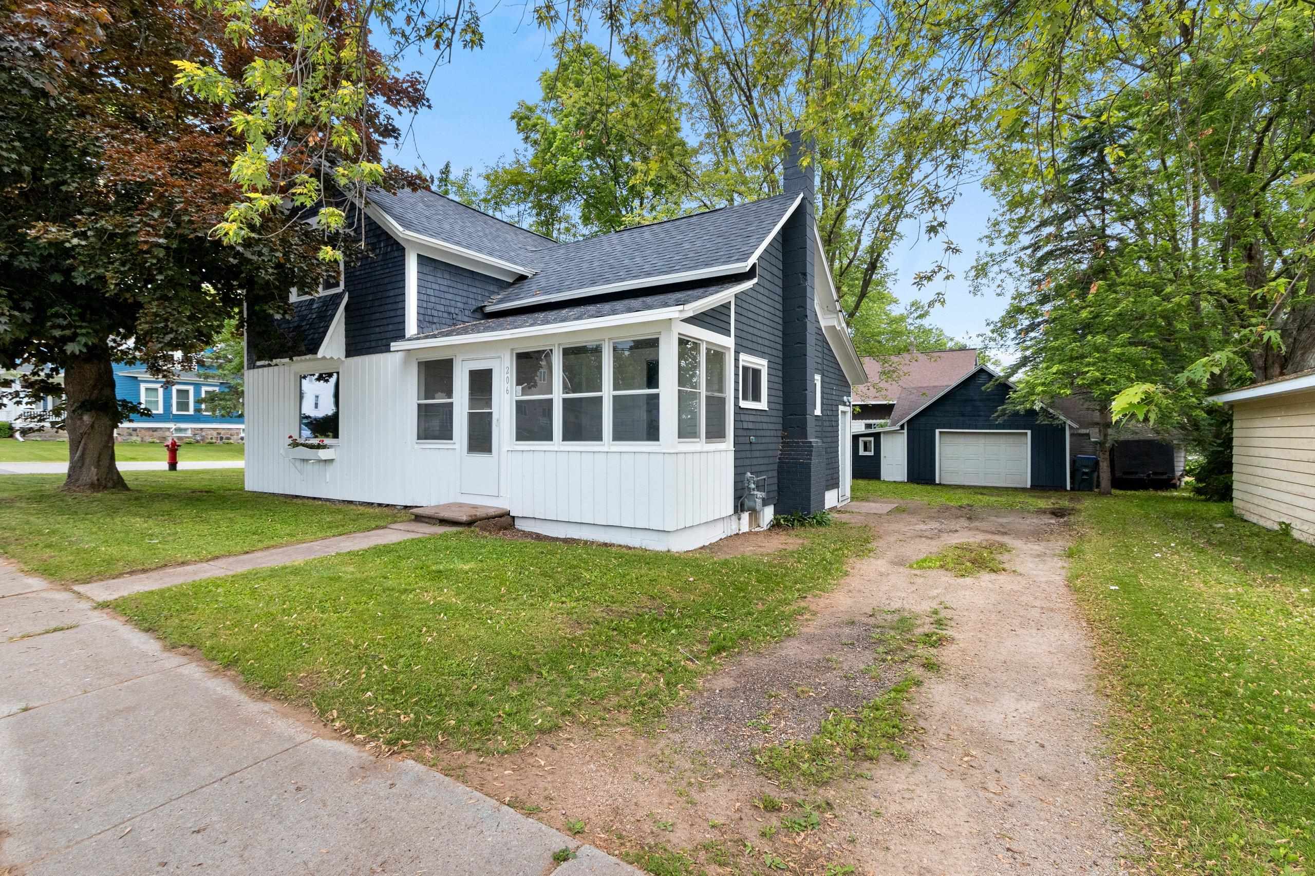 Bear Creek, Wisconsin 54922, United States, 3 Bedrooms Bedrooms, ,2 BathroomsBathrooms,Residential,Active,153138 Bear Creek, Wisconsin 54922, United States, 3 Bedrooms Bedrooms, ,2 BathroomsBathrooms,Residential,Active,153138