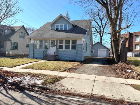 327 OAK Street MENASHA WI 54952
