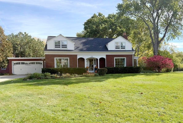 2591 S WEBSTER AVE, GREEN BAY, WI 54301 - Image 696a7d79ccd97a005d99b528954fb1ea/3268657233