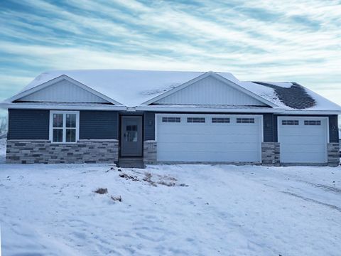 Photo of W5621 TONYS Way, APPLETON, WI 54915 (MLS # 50320344)
