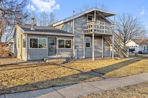 104 N 3RD Avenue WINNECONNE WI 54986