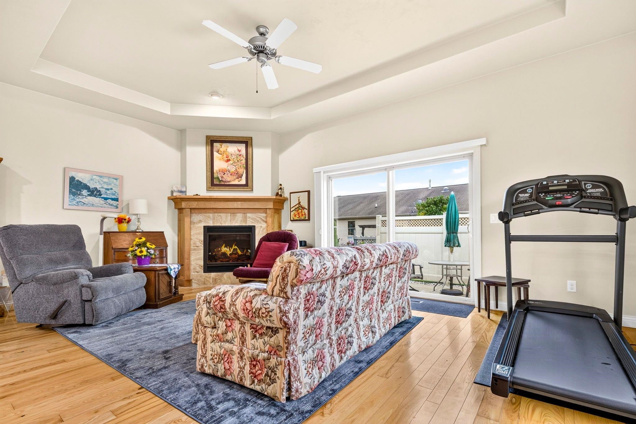 1581 REDWING Drive