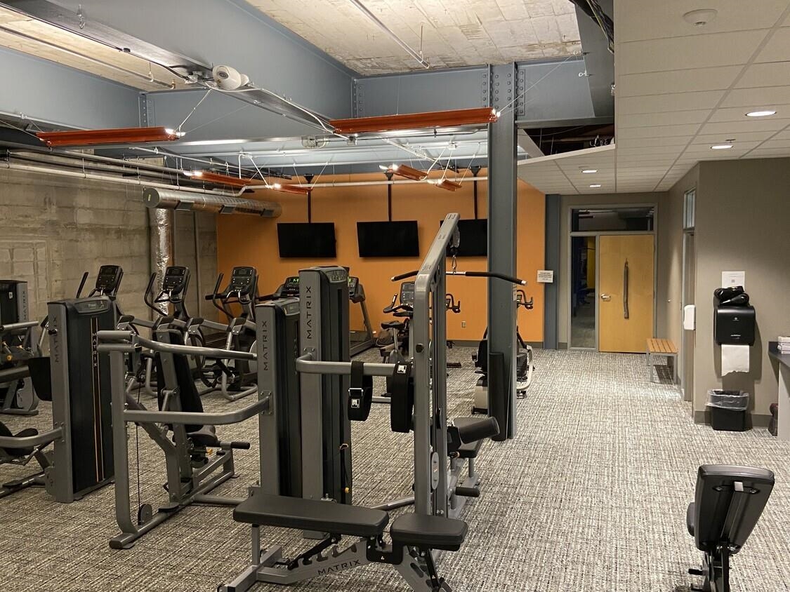 1101 E SOUTH RIVER Street