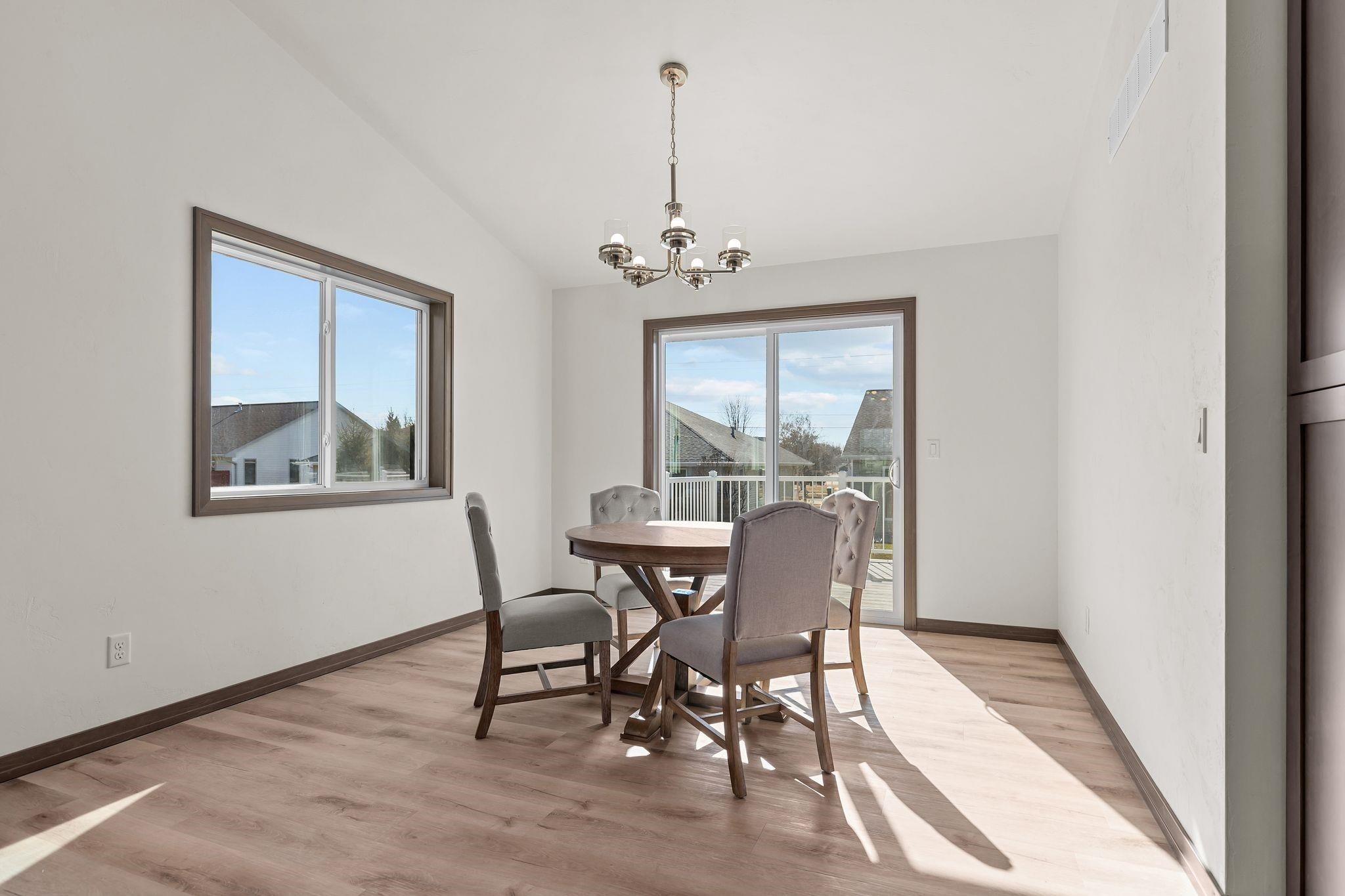 505 FOUNDERS Way