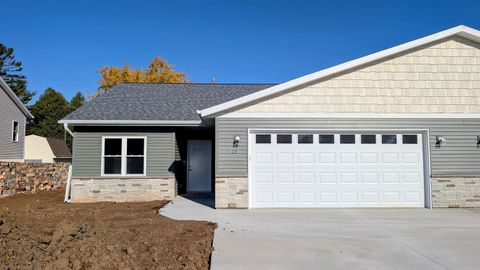 Photo of 128 EVERGREEN Lane, CHILTON, WI 53014 (MLS # 50319946)