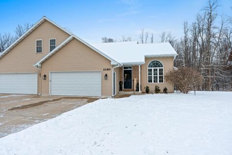 Photo of 2280 SOUTHERN CROSS Road, GREEN BAY, WI 54303 (MLS # 50318817)