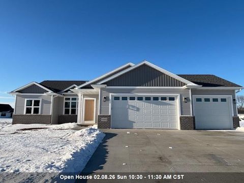 Photo of N8043 OAKWOOD Drive, SHERWOOD, WI 54169 (MLS # 50316365)