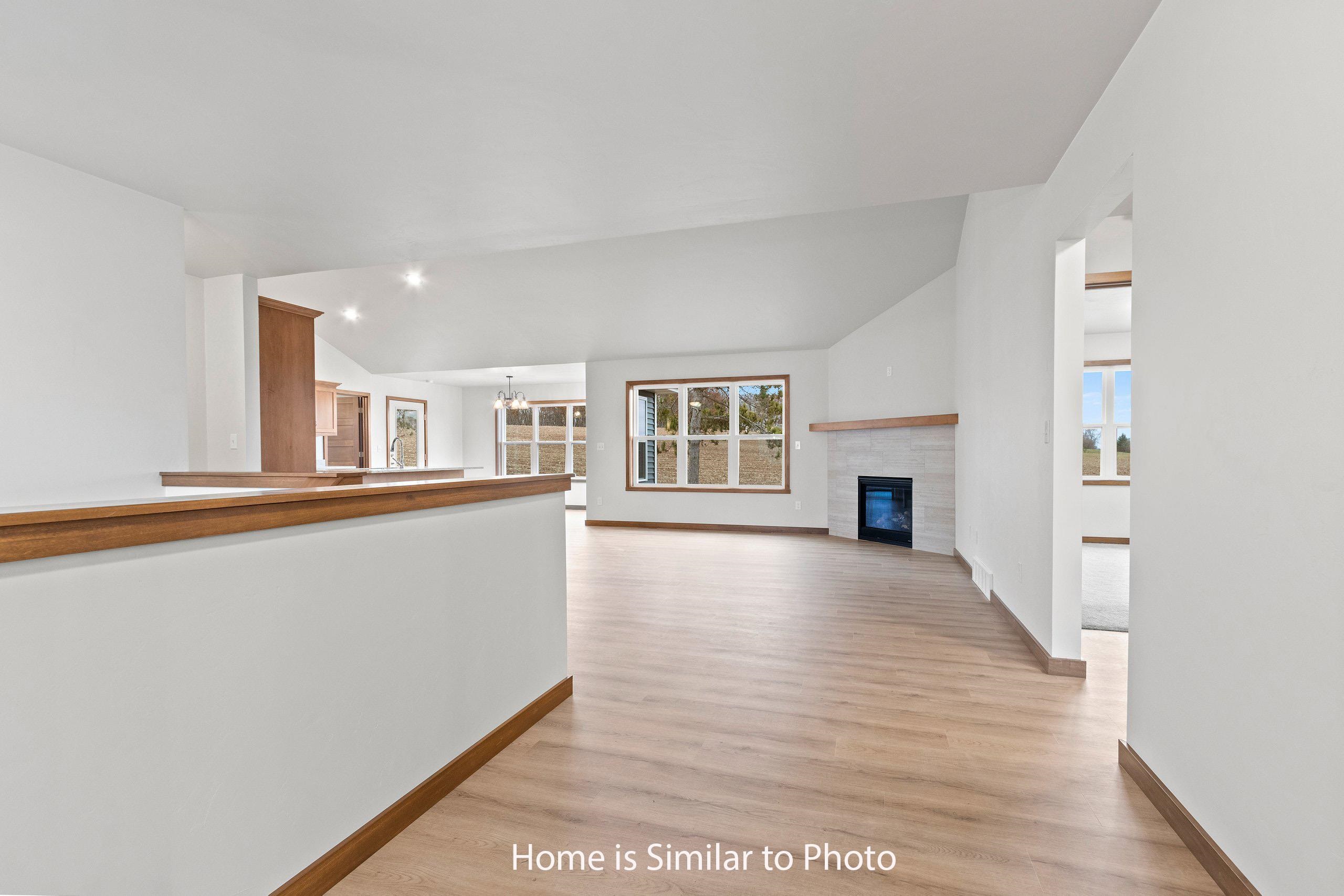 1723 BETTY JEAN Lane