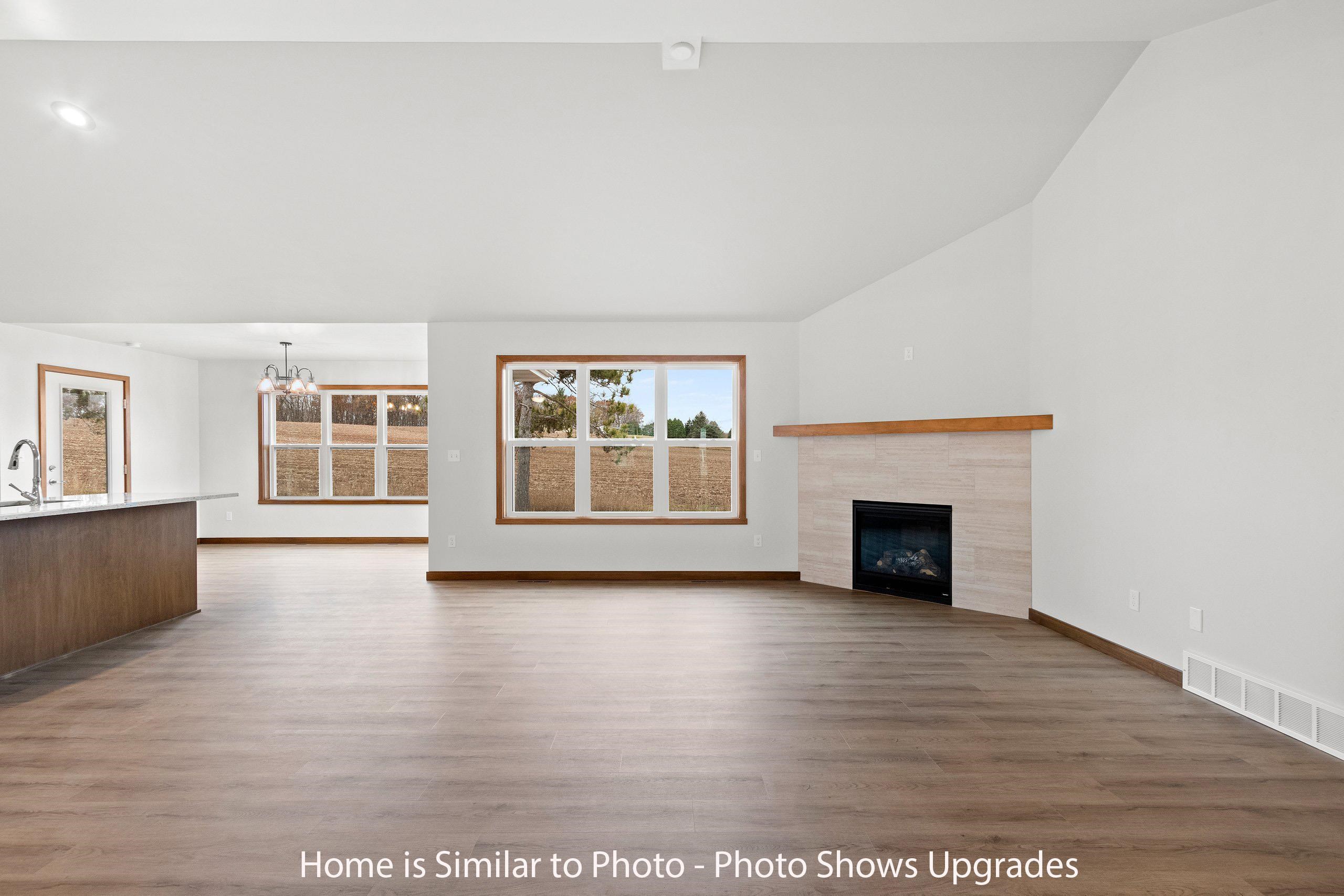 1723 BETTY JEAN Lane