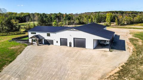 Photo of 5304 SAMPSON Road, ABRAMS, WI 54101 (MLS # 50318214)