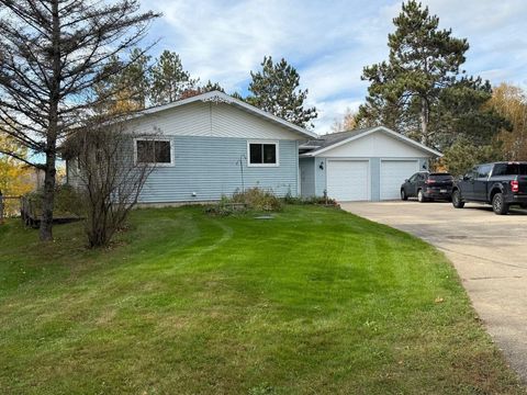 Photo of N7485 COUNTY RD G, GRESHAM, WI 54128 (MLS # 50317334)