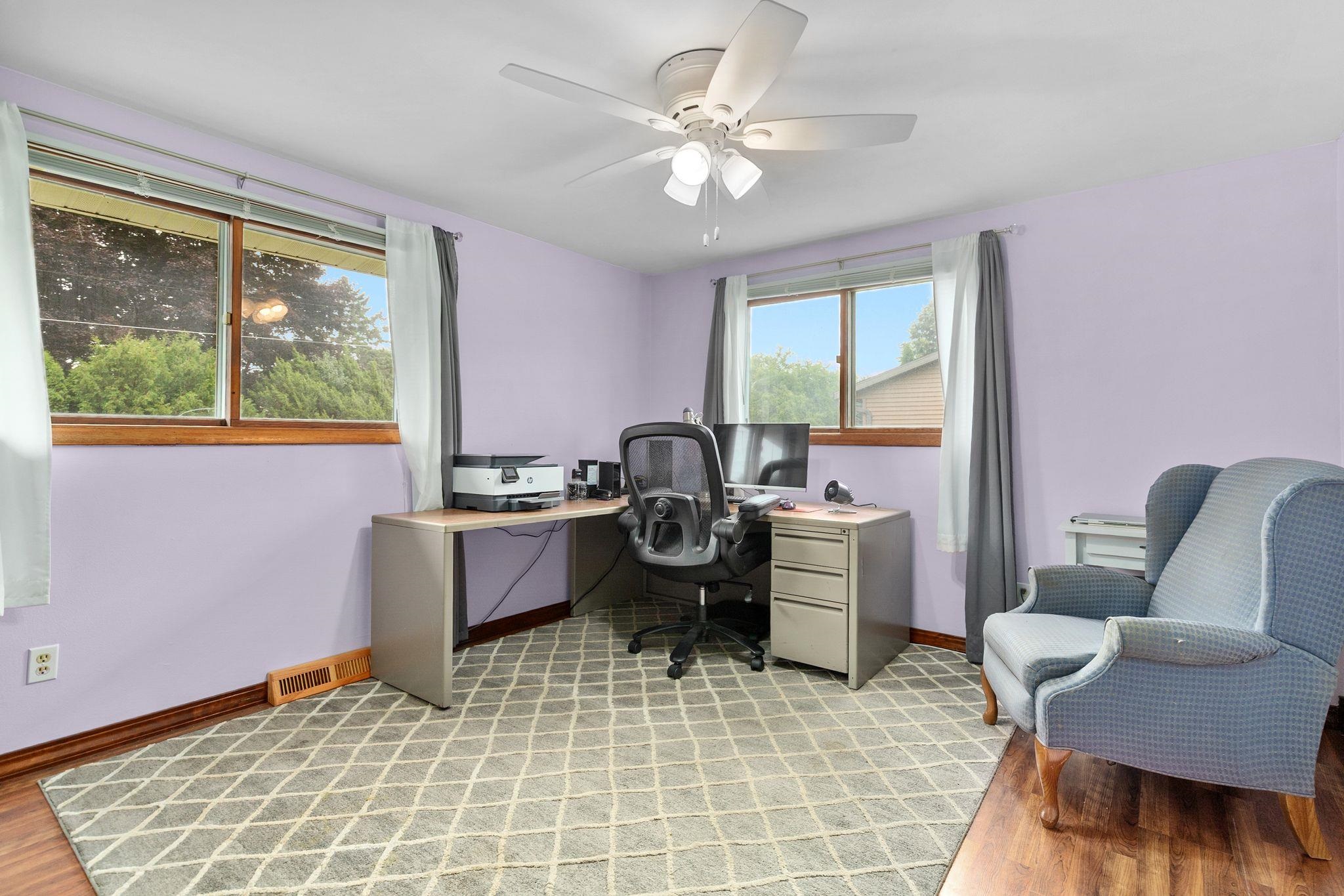 Appleton, Wisconsin 54914, United States, 3 Bedrooms Bedrooms, ,2 BathroomsBathrooms,Residential,Active,183140