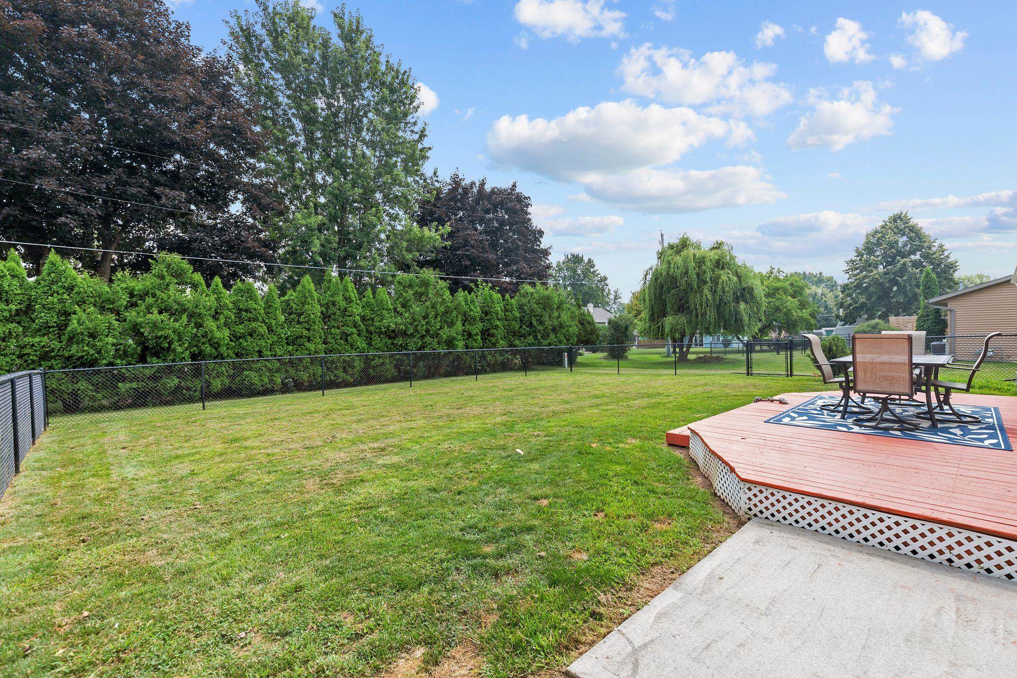 Appleton, Wisconsin 54914, United States, 3 Bedrooms Bedrooms, ,2 BathroomsBathrooms,Residential,Active,183140