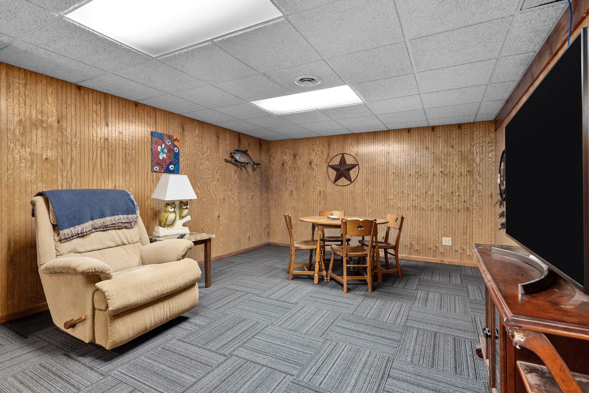 Appleton, Wisconsin 54914, United States, 3 Bedrooms Bedrooms, ,2 BathroomsBathrooms,Residential,Active,183140