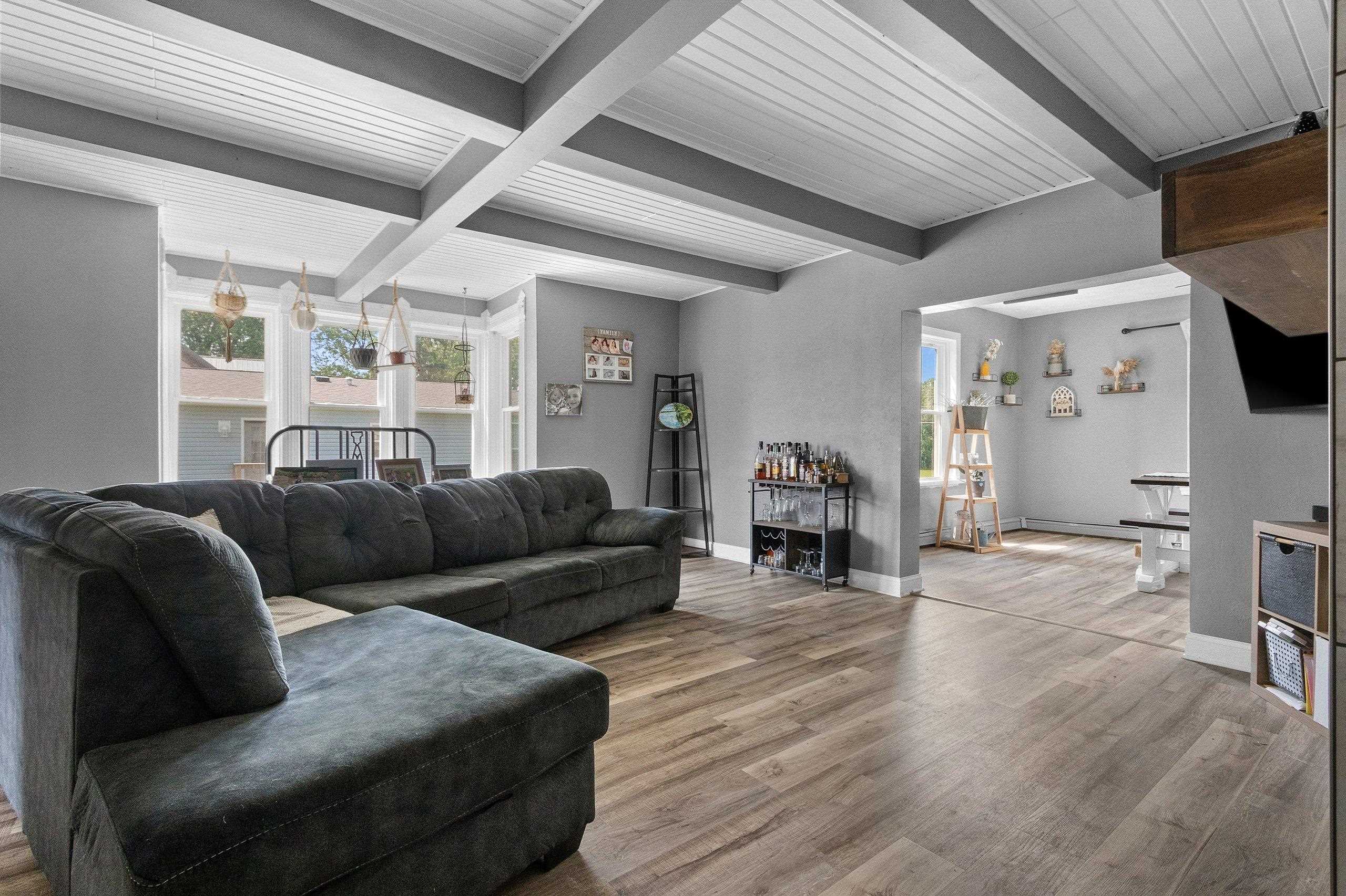 Cecil, Wisconsin 54111, United States, 6 Bedrooms Bedrooms, ,2 BathroomsBathrooms,Residential,Active,145634