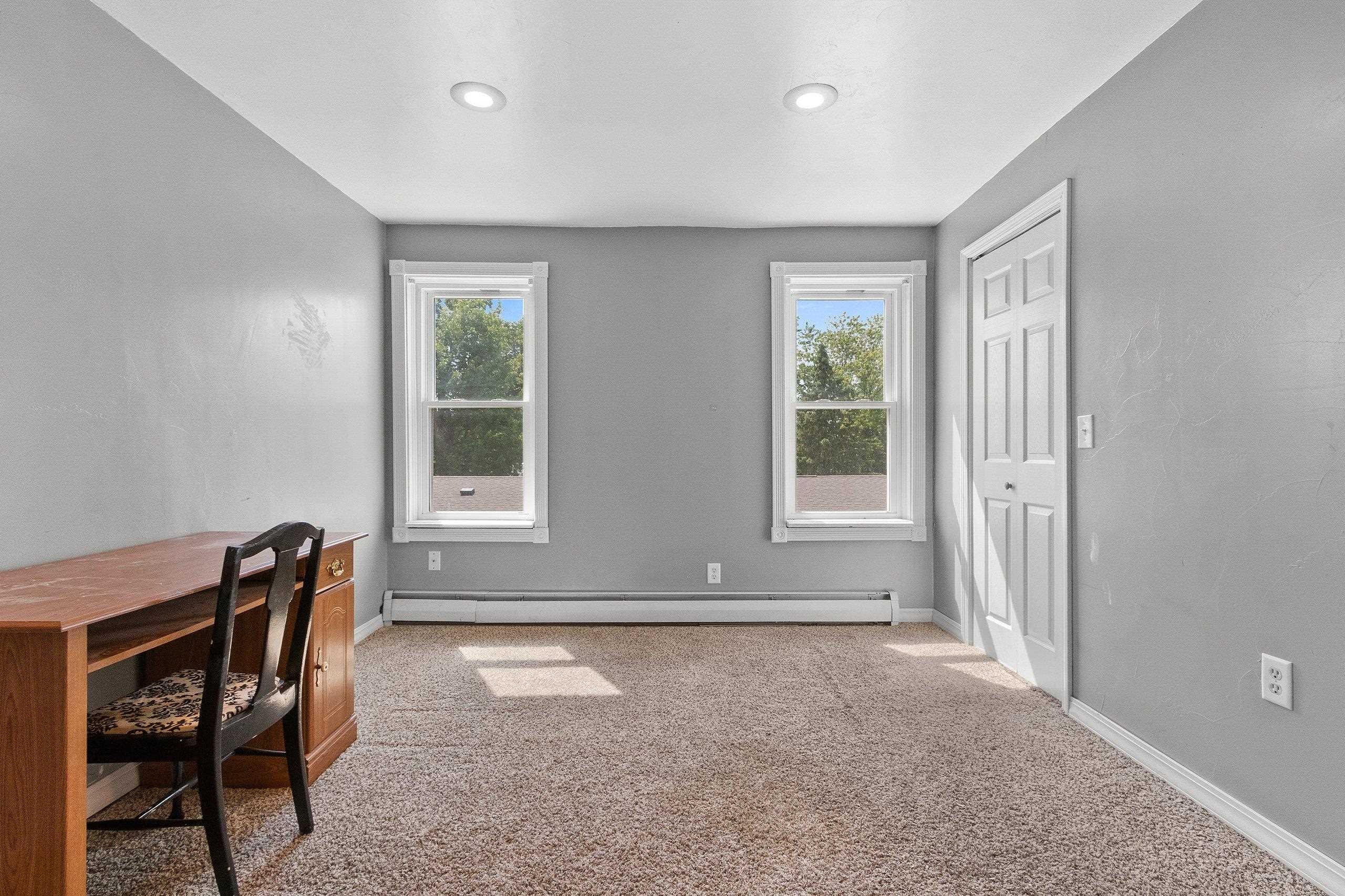 Cecil, Wisconsin 54111, United States, 6 Bedrooms Bedrooms, ,2 BathroomsBathrooms,Residential,Active,145634