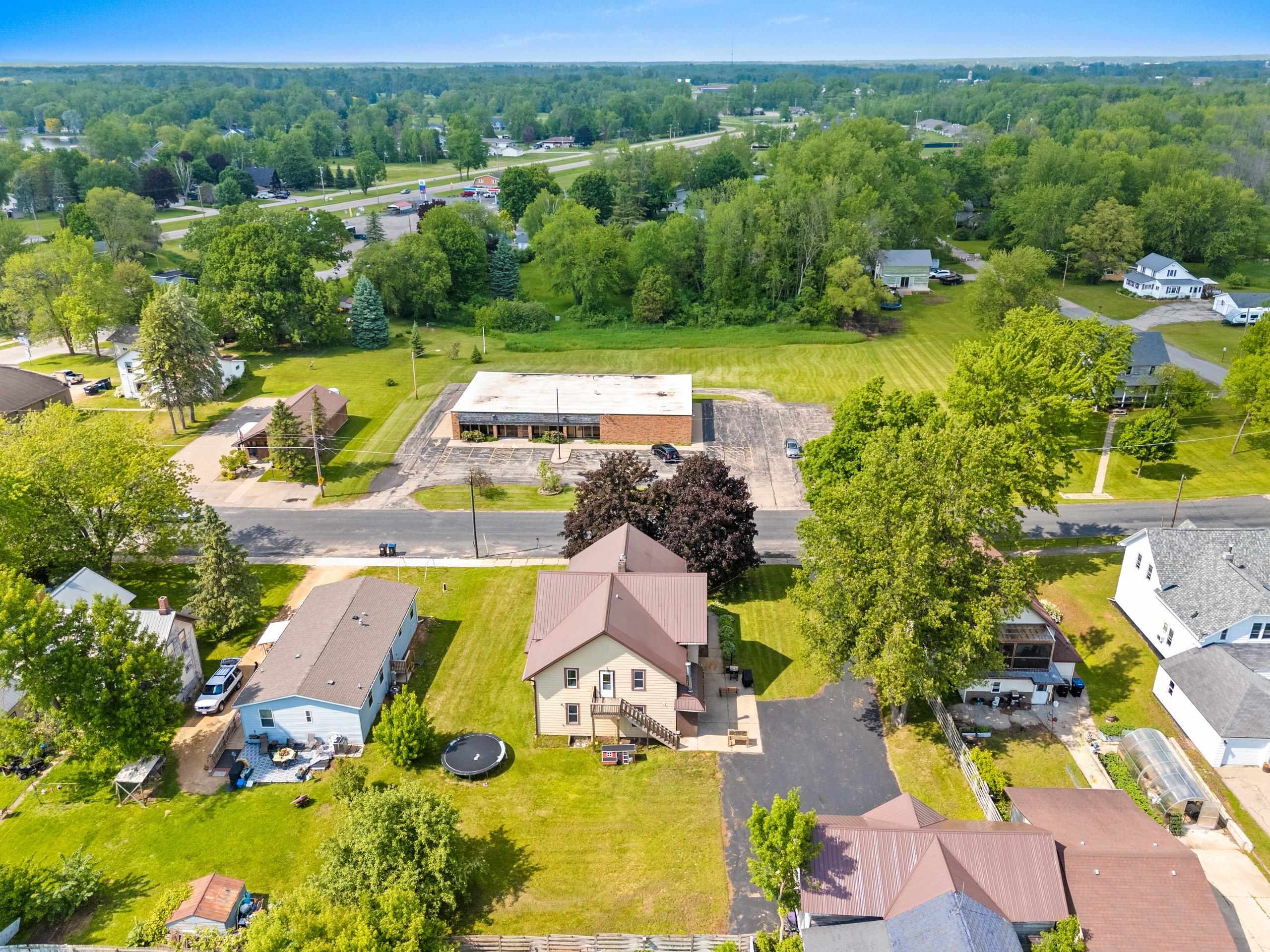 Cecil, Wisconsin 54111, United States, 6 Bedrooms Bedrooms, ,2 BathroomsBathrooms,Residential,Active,145634