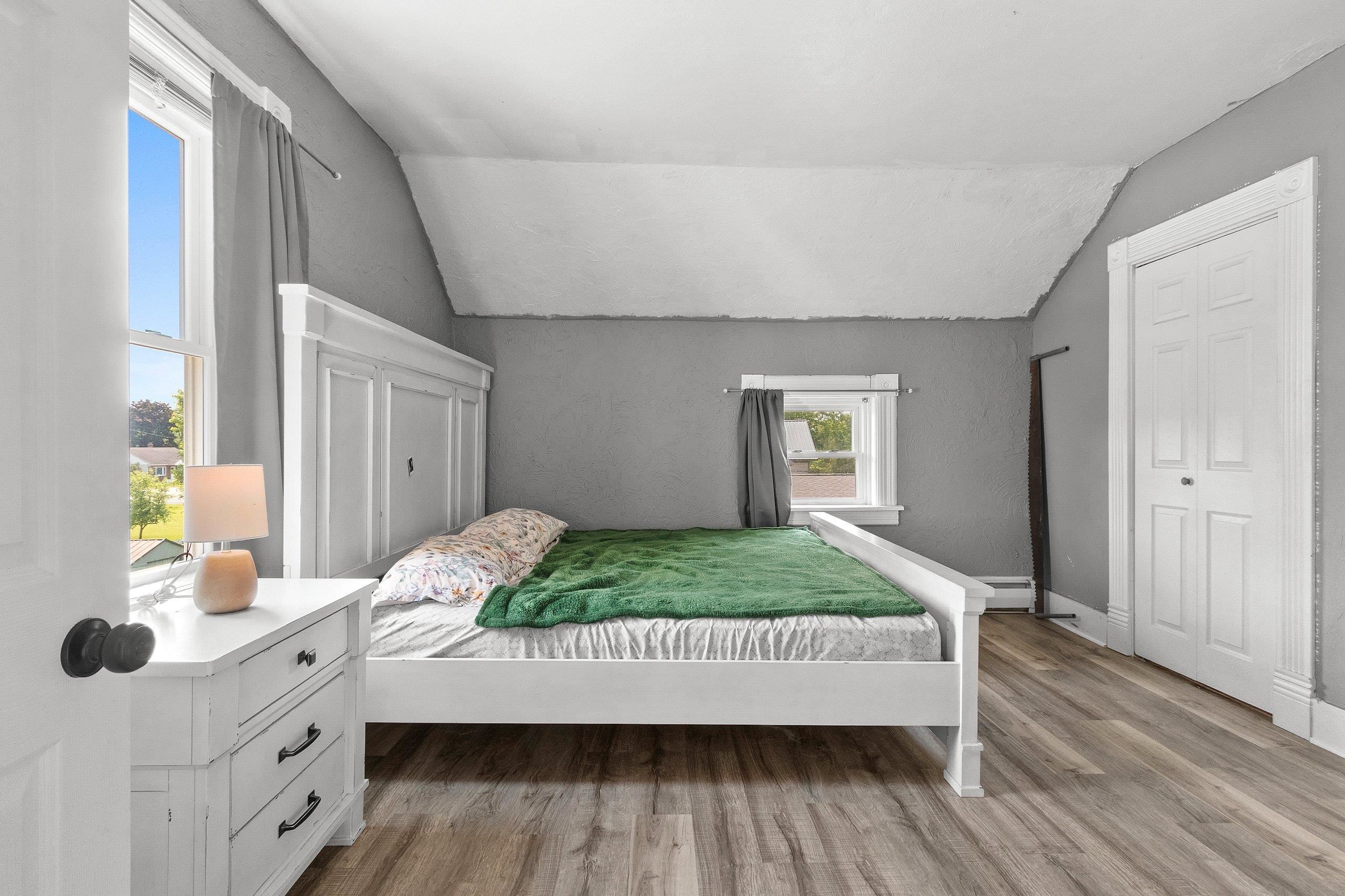 Cecil, Wisconsin 54111, United States, 6 Bedrooms Bedrooms, ,2 BathroomsBathrooms,Residential,Active,145634