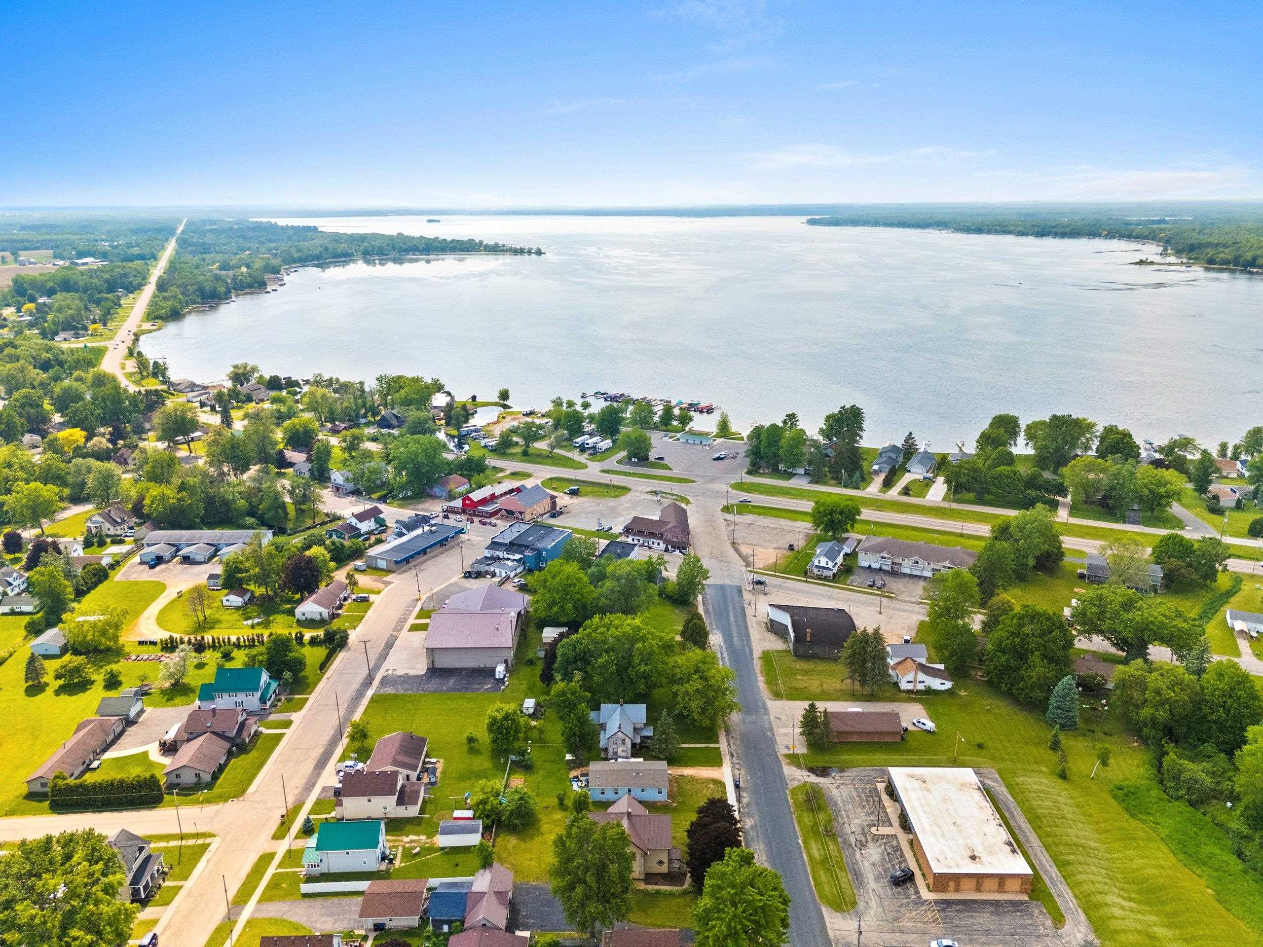 Cecil, Wisconsin 54111, United States, 6 Bedrooms Bedrooms, ,2 BathroomsBathrooms,Residential,Active,145634