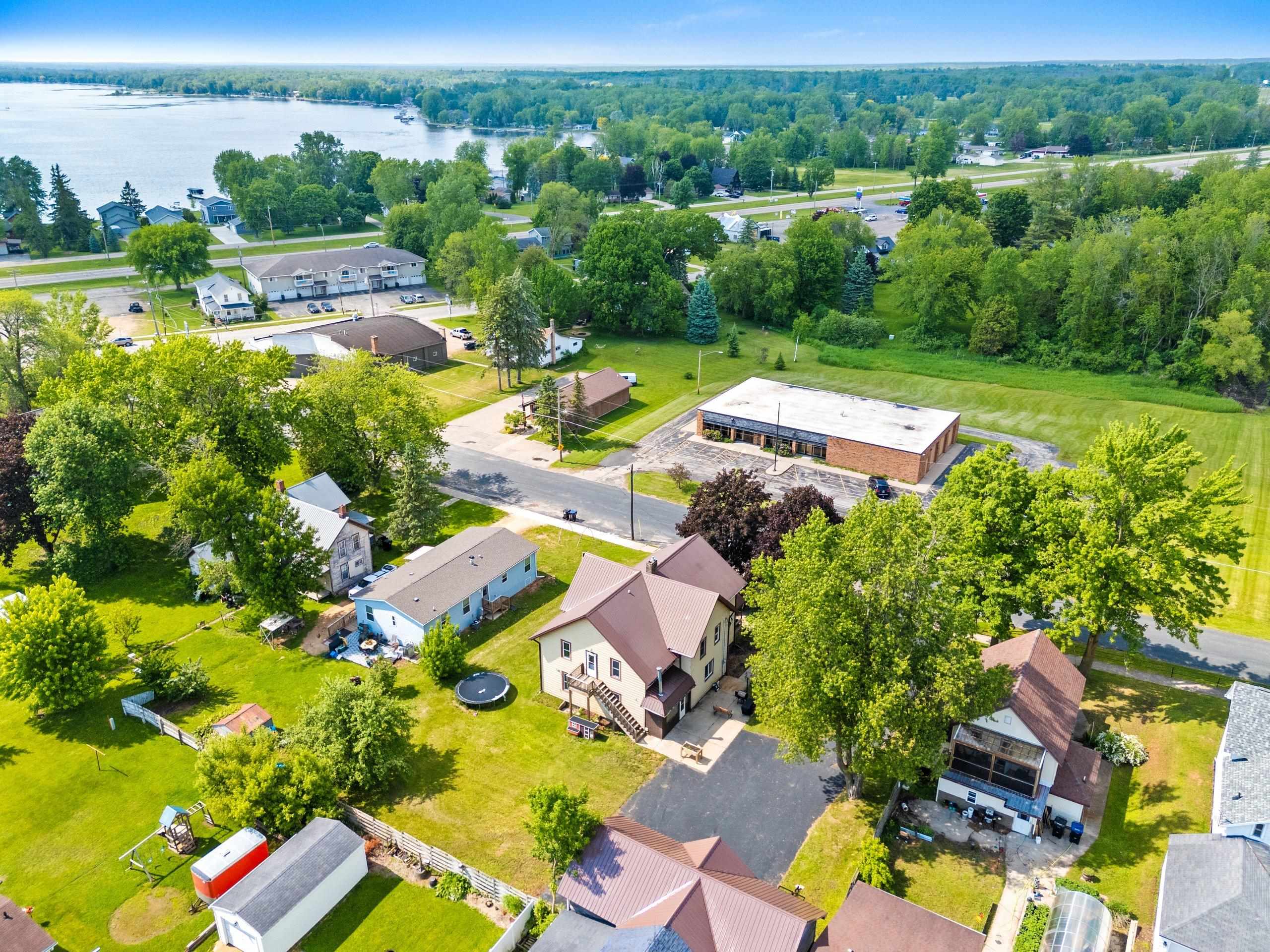 Cecil, Wisconsin 54111, United States, 6 Bedrooms Bedrooms, ,2 BathroomsBathrooms,Residential,Active,145634