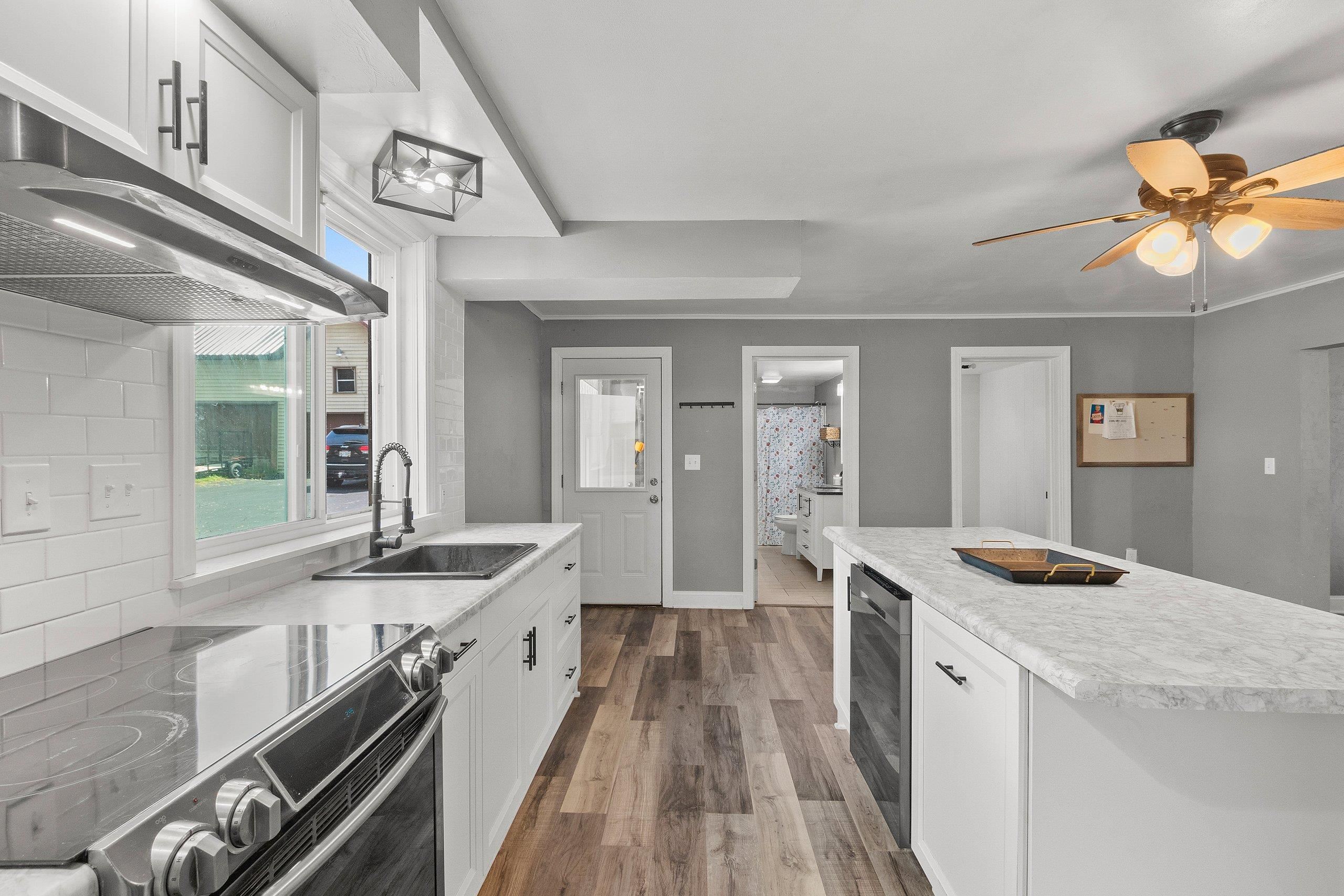 Cecil, Wisconsin 54111, United States, 6 Bedrooms Bedrooms, ,2 BathroomsBathrooms,Residential,Active,145634