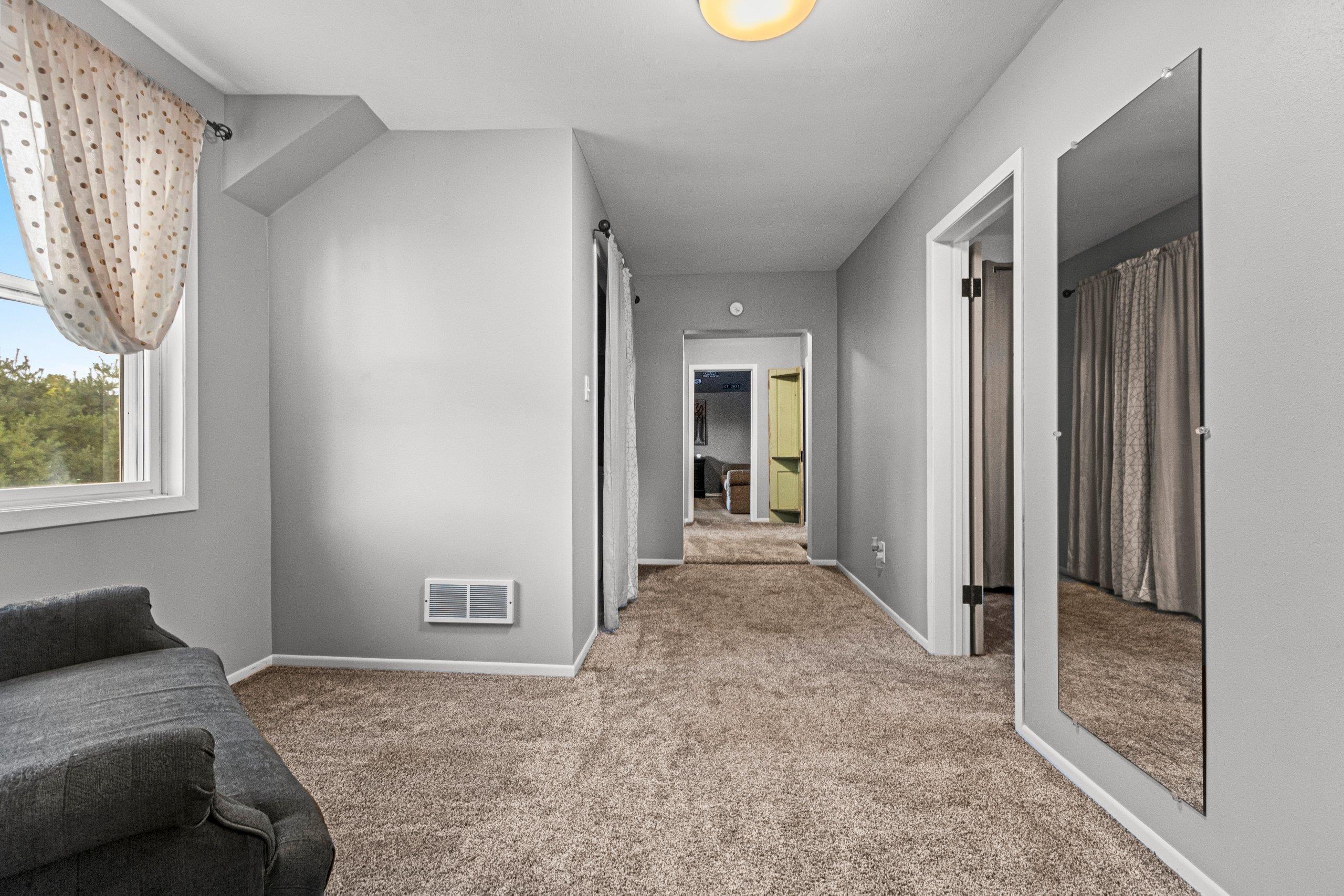 Cecil, Wisconsin 54111, United States, 5 Bedrooms Bedrooms, ,2 BathroomsBathrooms,Residential,Active,195293