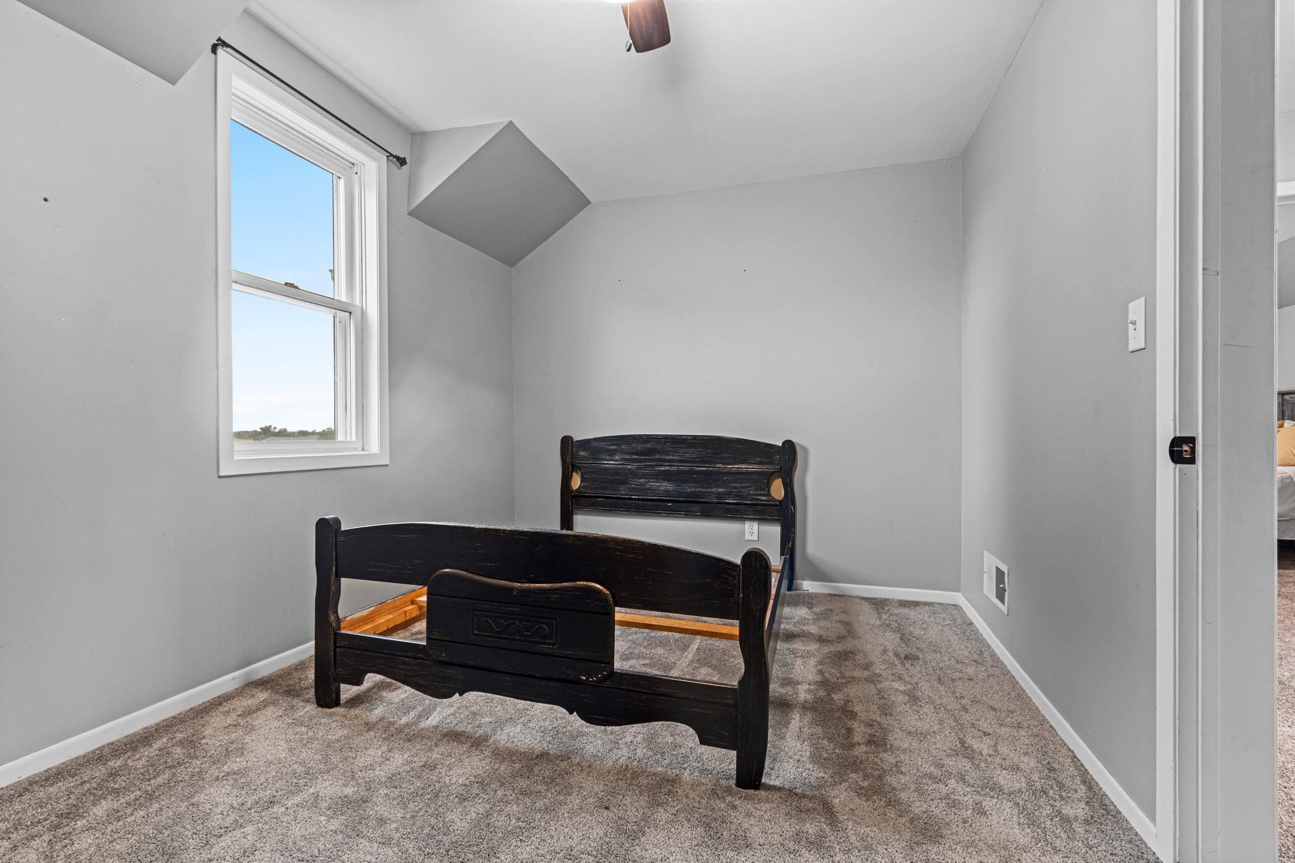 Cecil, Wisconsin 54111, United States, 5 Bedrooms Bedrooms, ,2 BathroomsBathrooms,Residential,Active,195293