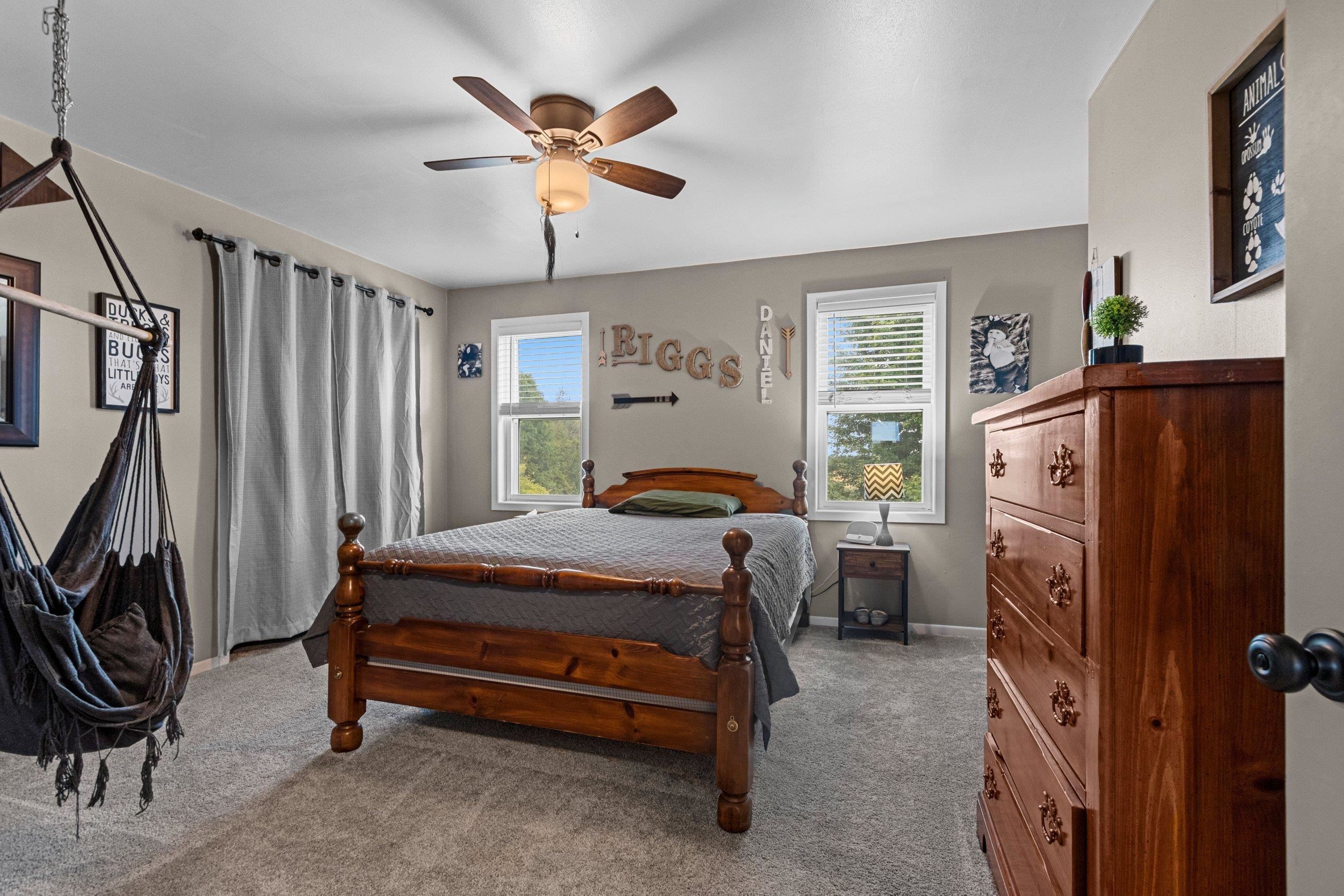 Cecil, Wisconsin 54111, United States, 5 Bedrooms Bedrooms, ,2 BathroomsBathrooms,Residential,Active,195293