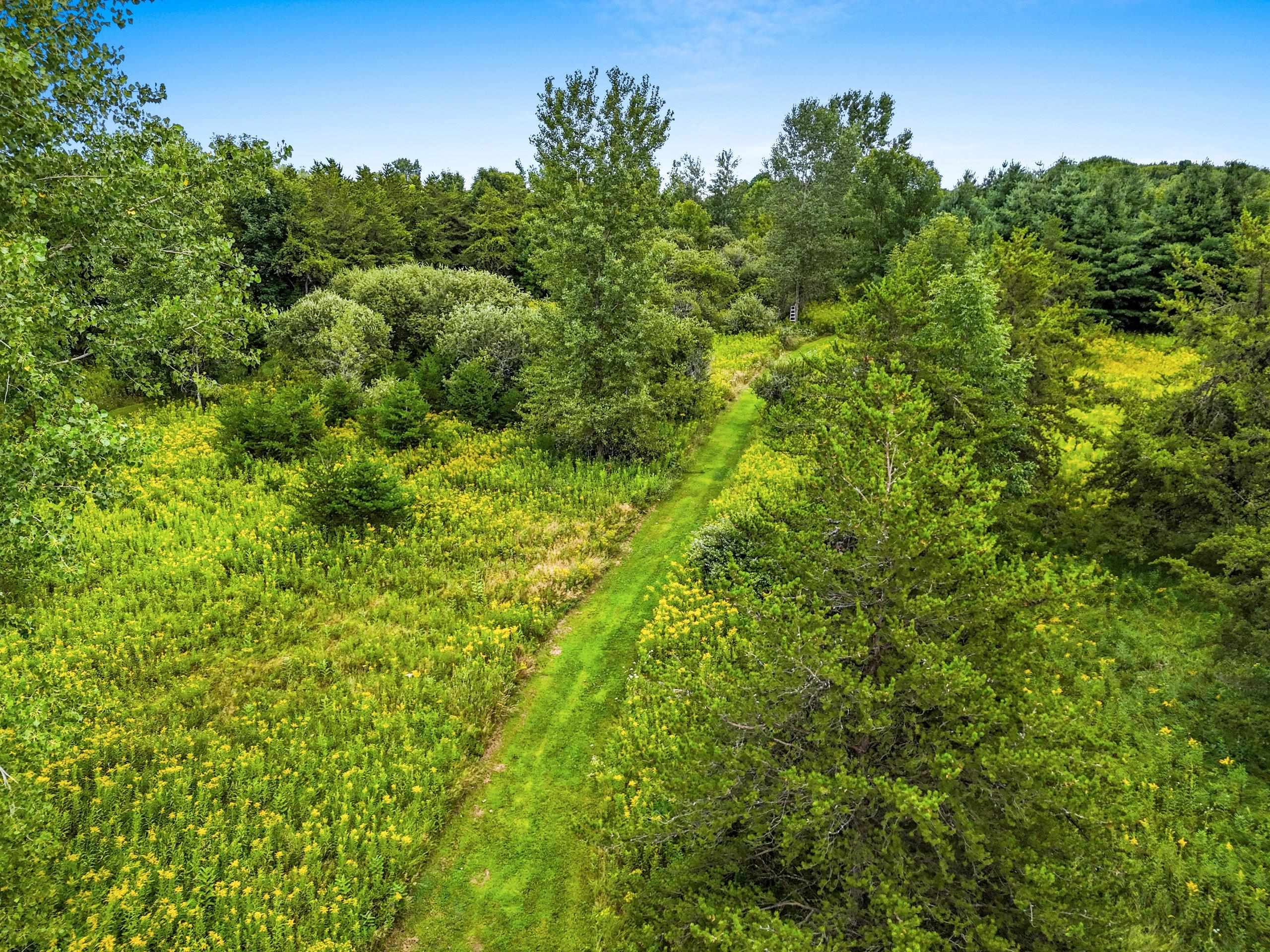 Cecil, Wisconsin 54111, United States, 5 Bedrooms Bedrooms, ,2 BathroomsBathrooms,Residential,Active,195293