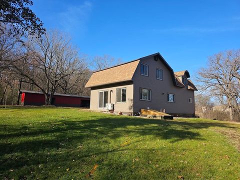 Photo of N4463 COUNTY ROAD MM, WAUTOMA, WI 54982 (MLS # 50318592)