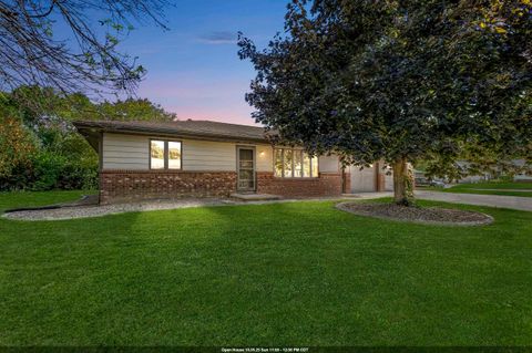 Photo of 602 S GOLDENROD Drive, APPLETON, WI 54914 (MLS # 50316074)