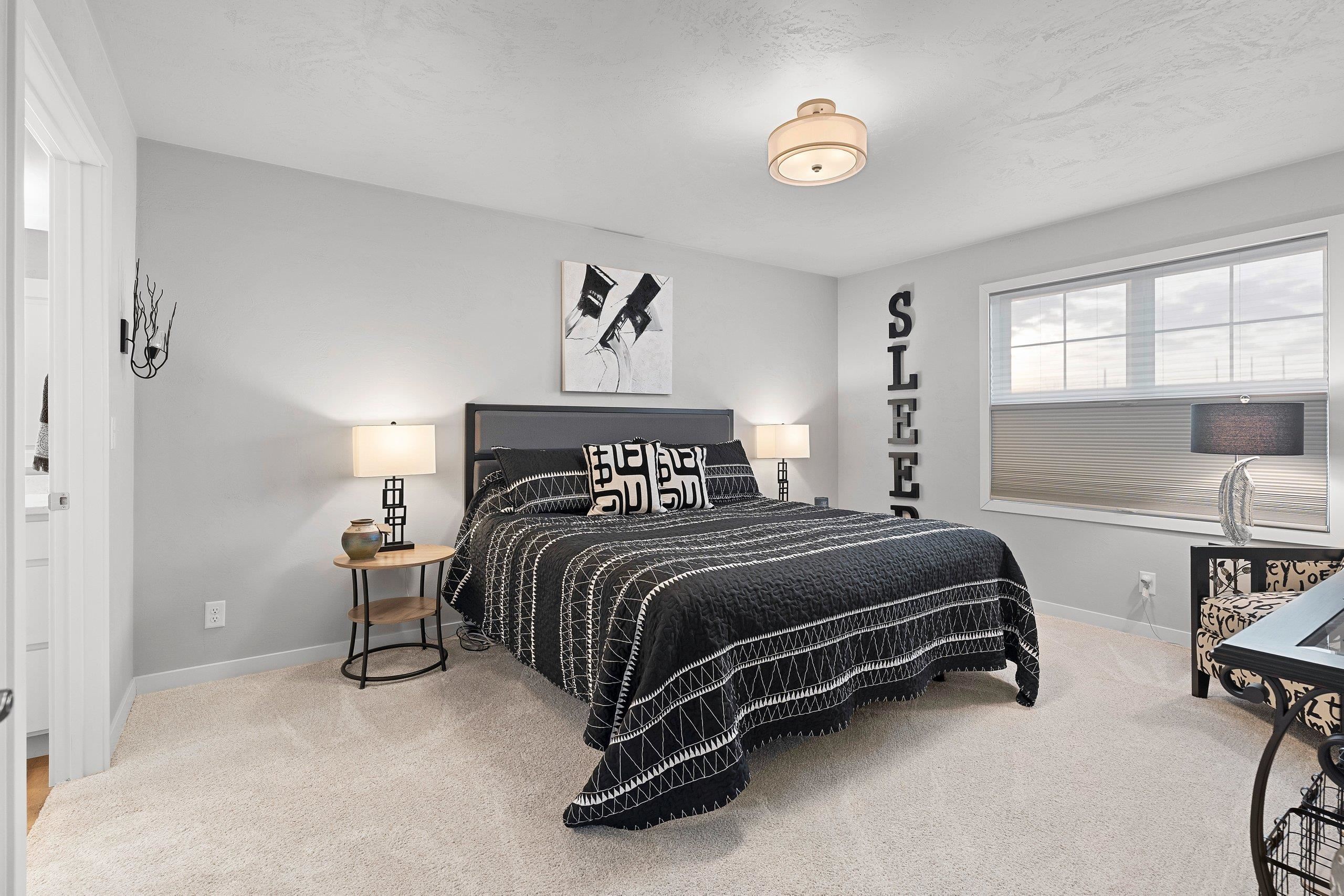 Green Bay, Wisconsin 54311, United States, 2 Bedrooms Bedrooms, ,2 BathroomsBathrooms,Residential,Active,98787