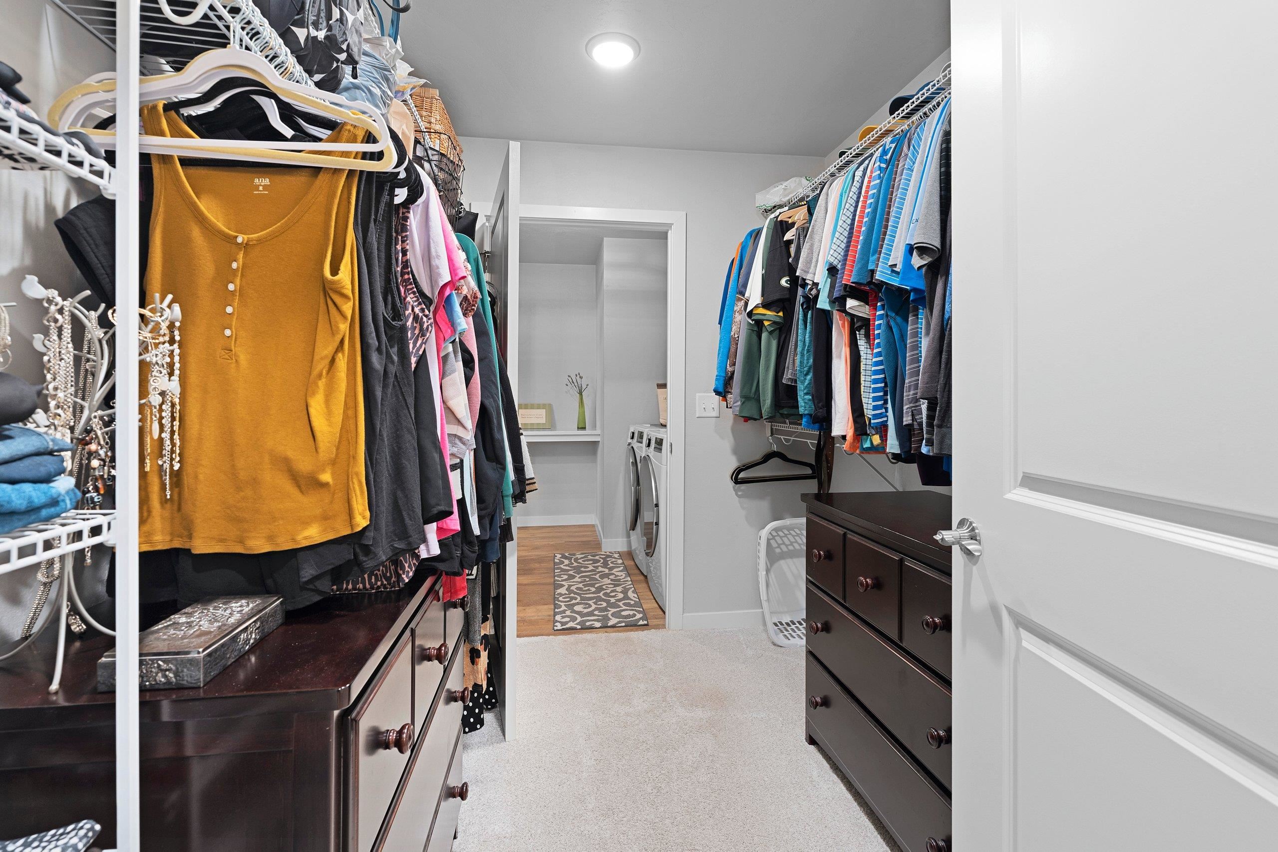 Green Bay, Wisconsin 54311, United States, 2 Bedrooms Bedrooms, ,2 BathroomsBathrooms,Residential,Active,98787