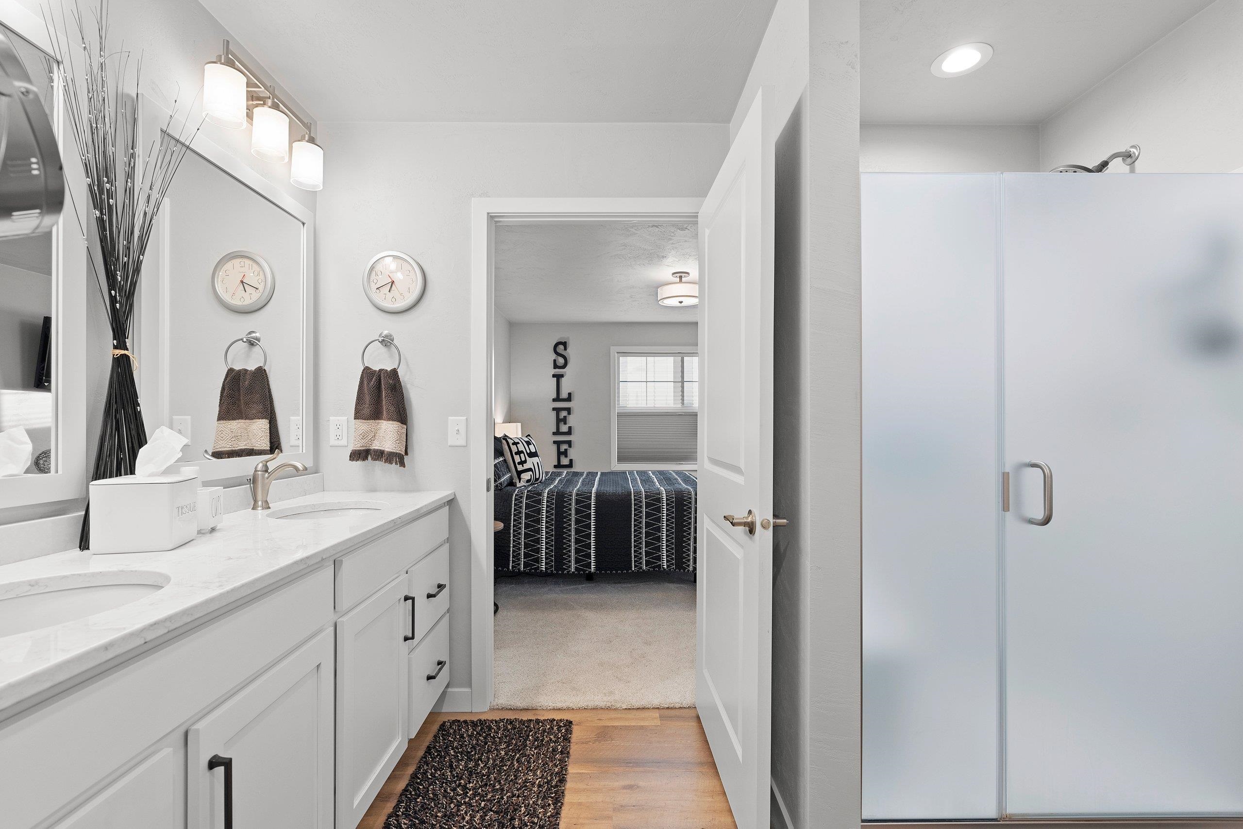 Green Bay, Wisconsin 54311, United States, 2 Bedrooms Bedrooms, ,2 BathroomsBathrooms,Residential,Active,98787