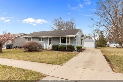 Photo of 980 W CECIL Street, NEENAH, WI 54956 (MLS # 50323198)