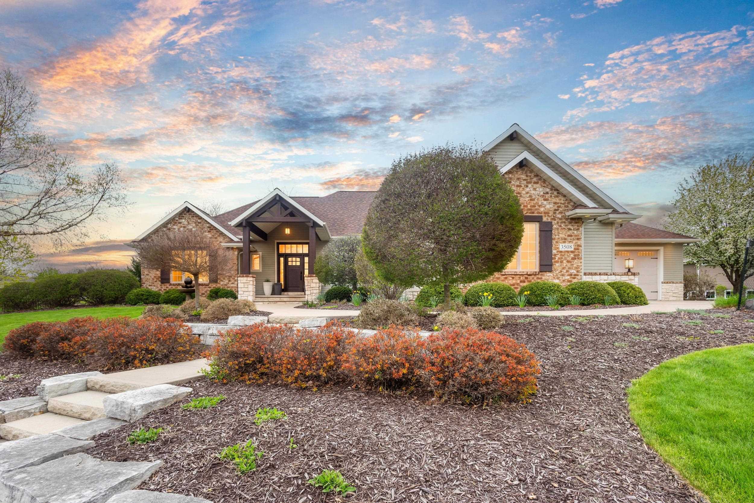 Photo 1 of 86 — 3508 W WARNER ESTATES Drive, APPLETON, WI 54913