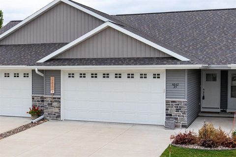 Photo of 4842 MARLO Way #35, APPLETON, WI 54913 (MLS # 50321067)