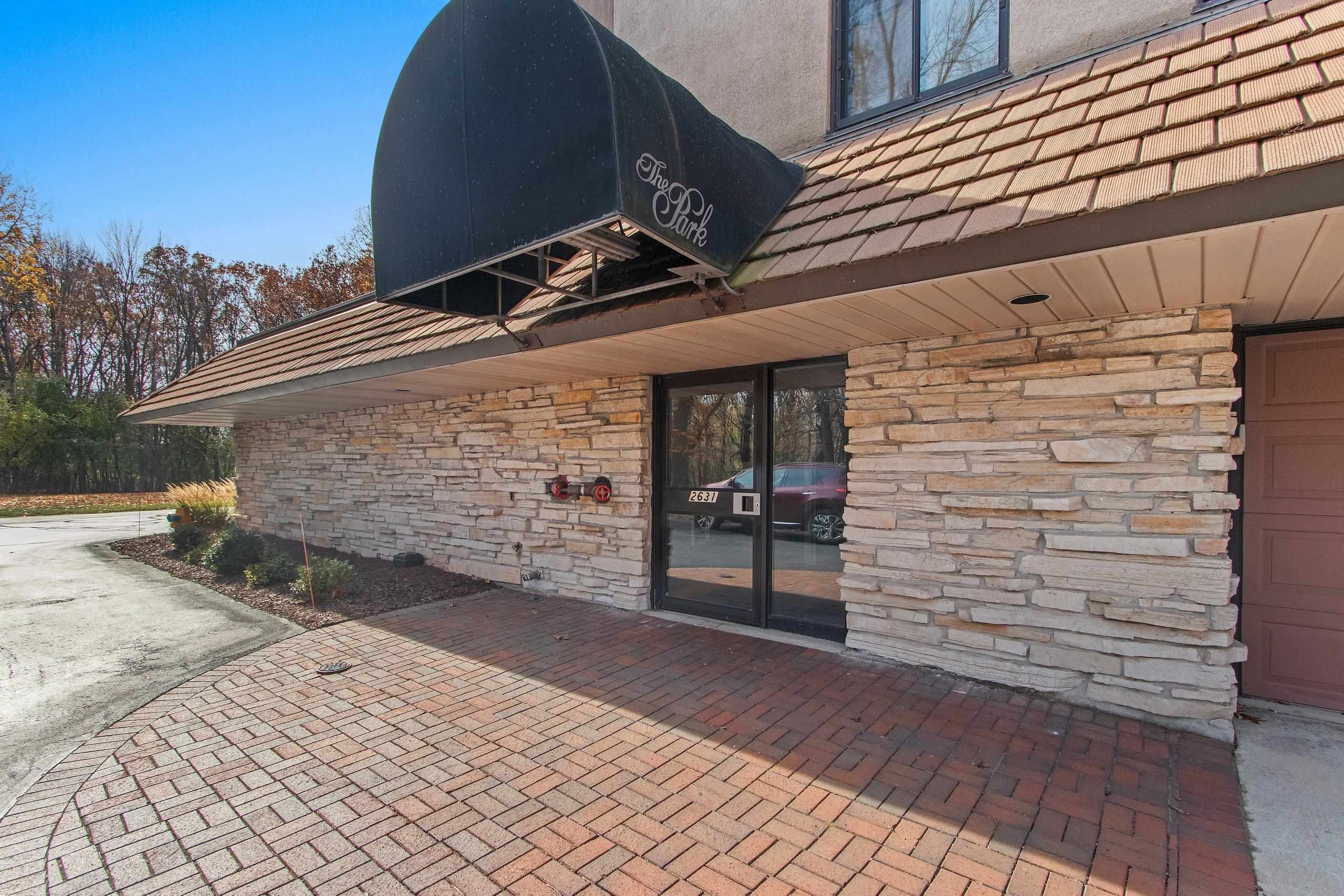 Appleton, Wisconsin 54914, United States, 2 Bedrooms Bedrooms, ,2 BathroomsBathrooms,Residential,Active,36028