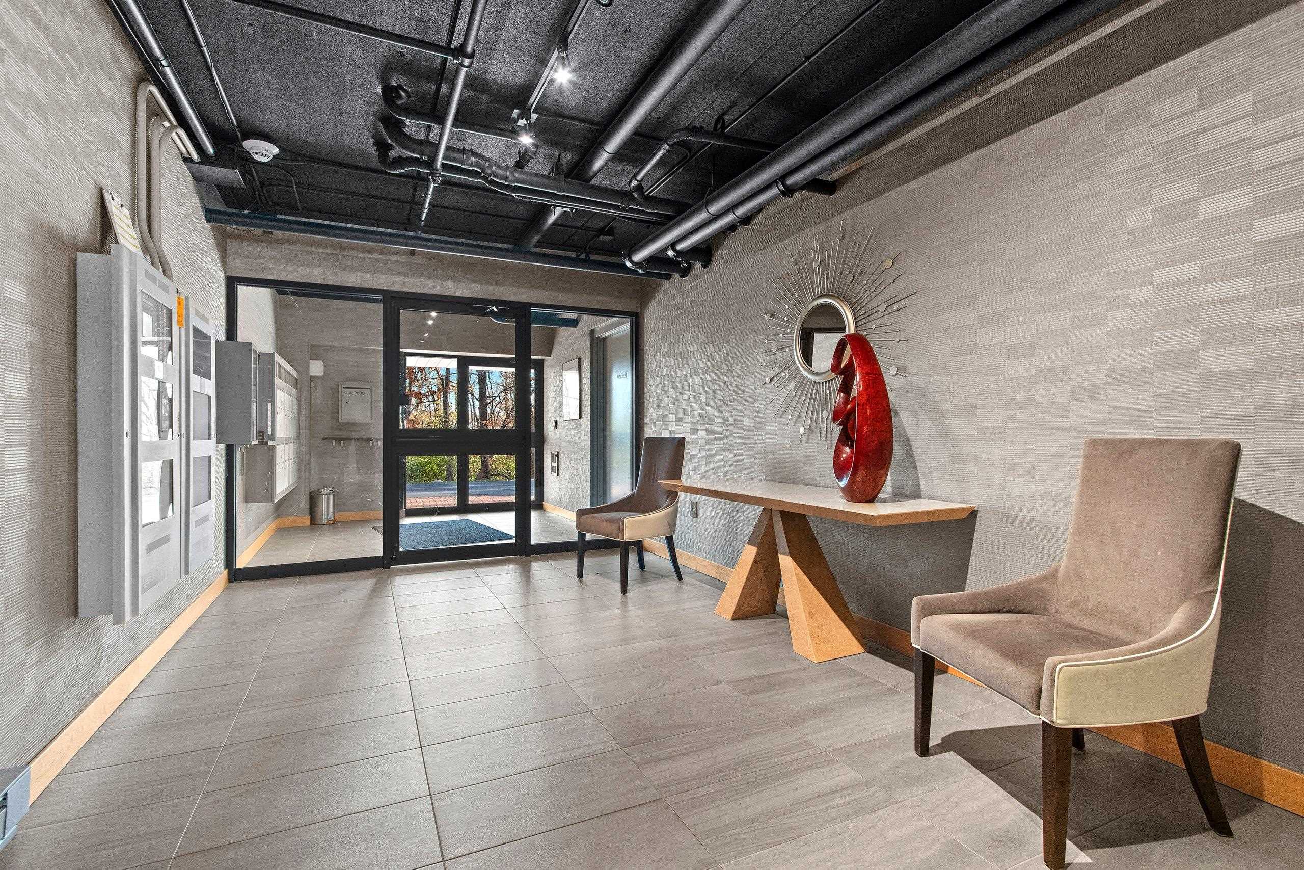 Appleton, Wisconsin 54914, United States, 2 Bedrooms Bedrooms, ,2 BathroomsBathrooms,Residential,Active,36028