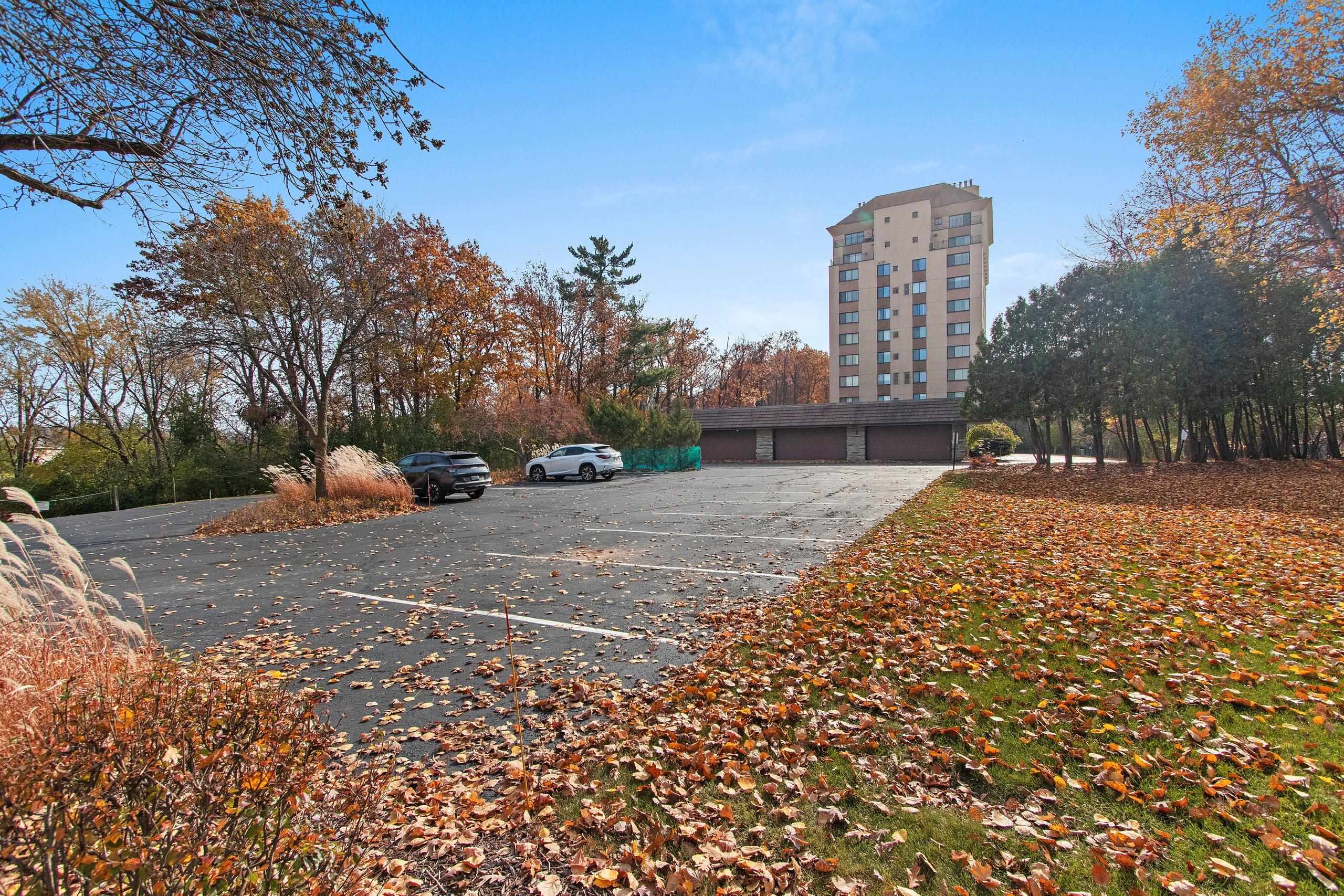 Appleton, Wisconsin 54914, United States, 2 Bedrooms Bedrooms, ,2 BathroomsBathrooms,Residential,Active,36028