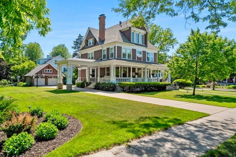 Photo of 504 PORLIER Street, GREEN BAY, WI 54301 (MLS # 50327281)