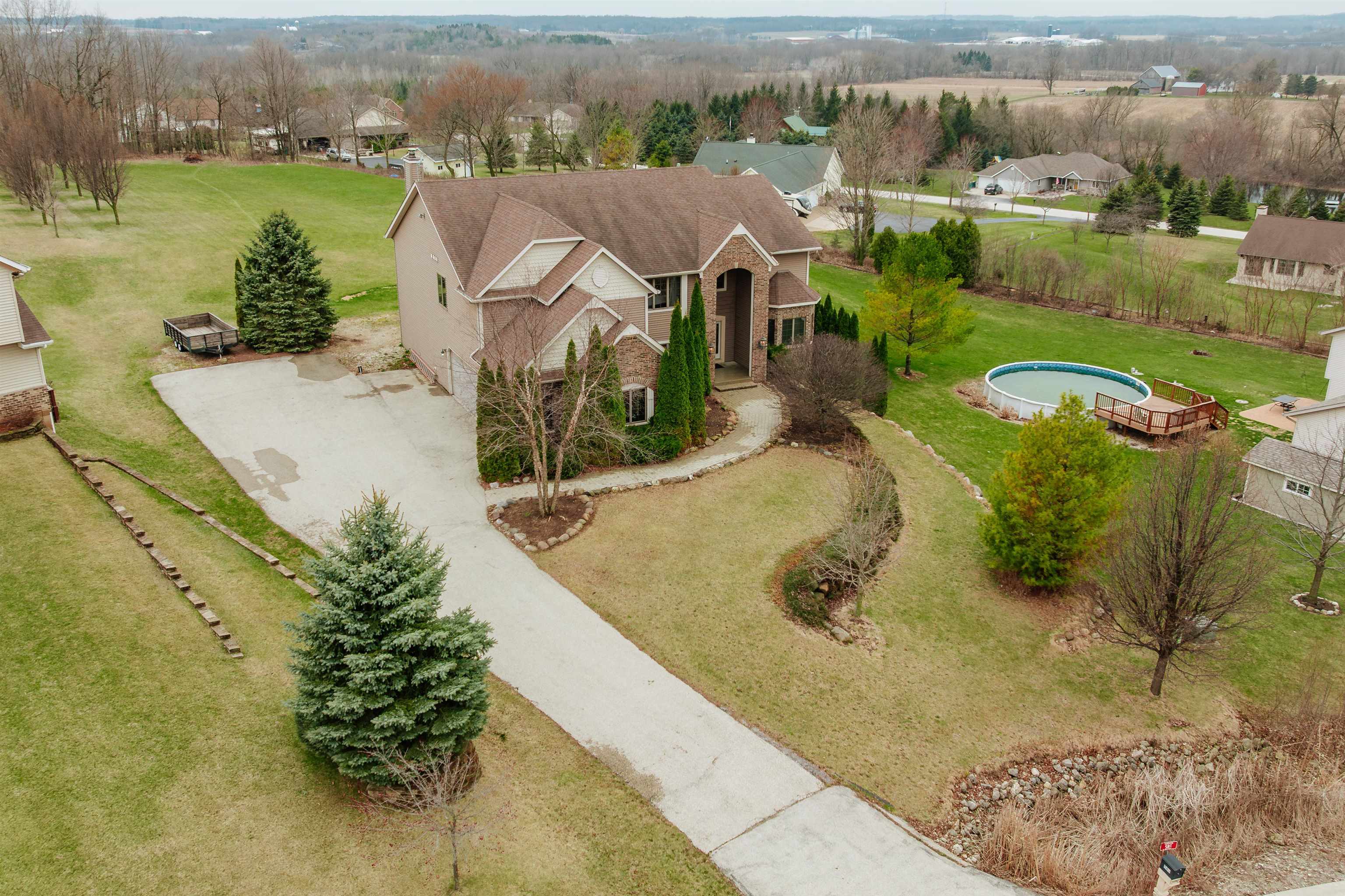 Fredonia, Wisconsin 53021, United States, 5 Bedrooms Bedrooms, ,5 BathroomsBathrooms,Residential,Active,116552