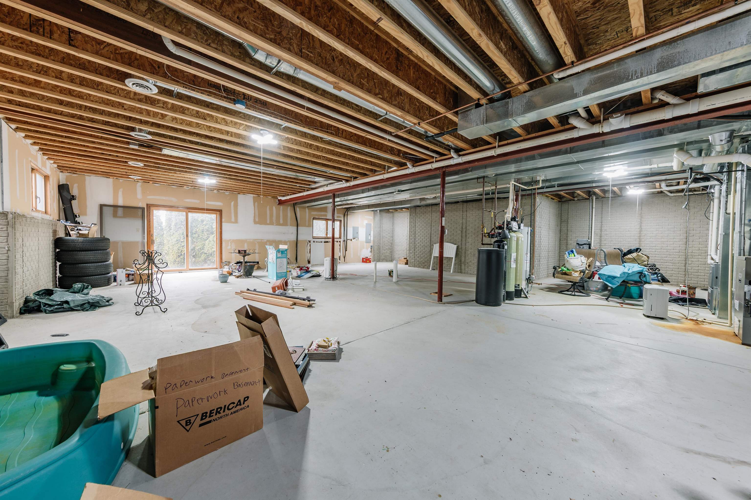 Fredonia, Wisconsin 53021, United States, 5 Bedrooms Bedrooms, ,5 BathroomsBathrooms,Residential,Active,116552