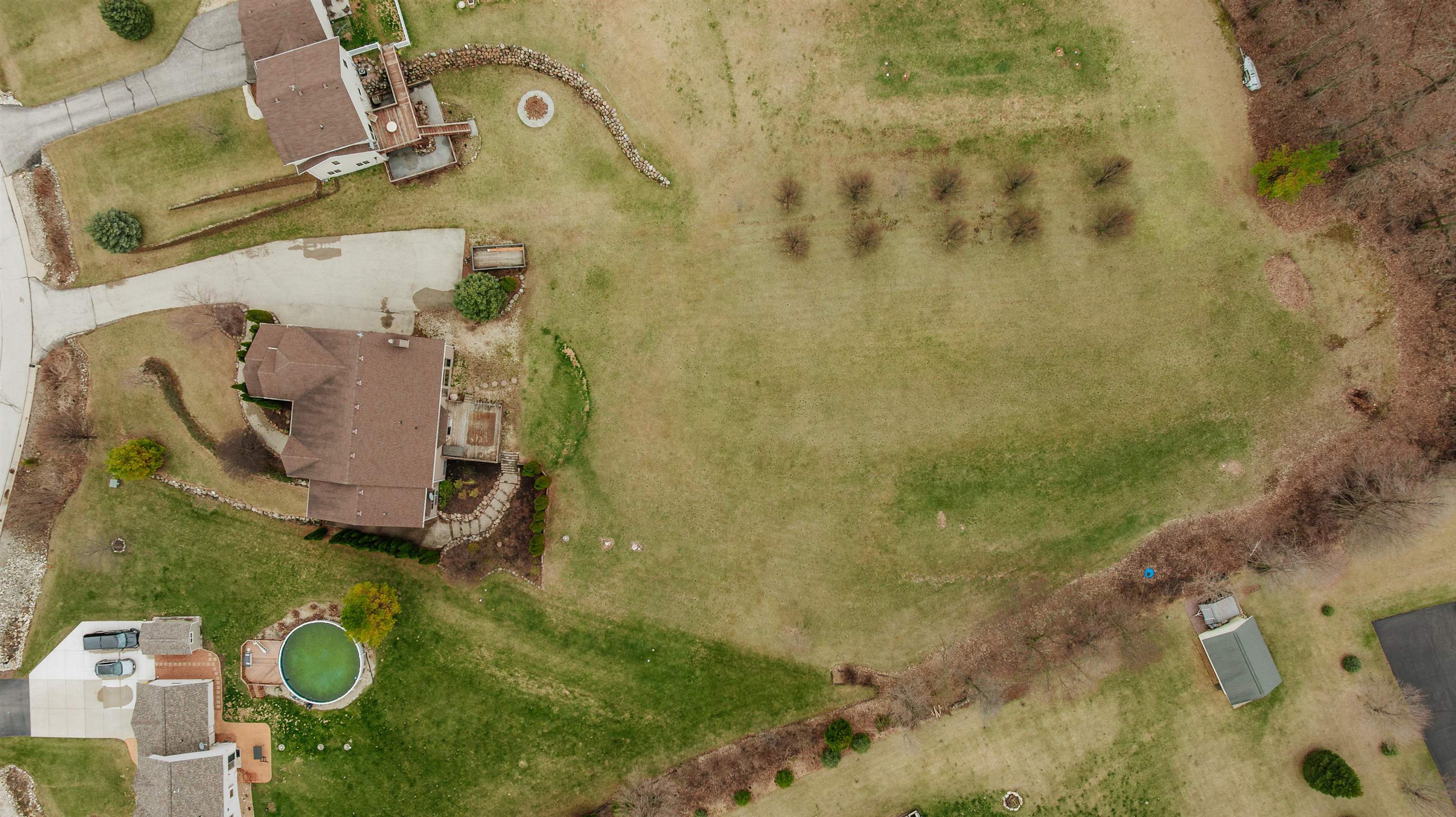 Fredonia, Wisconsin 53021, United States, 5 Bedrooms Bedrooms, ,5 BathroomsBathrooms,Residential,Active,116552