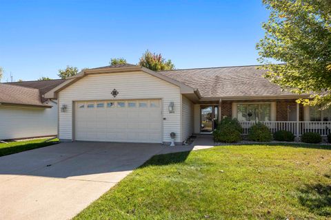 Photo of 2411 PATRIOT Lane, OSHKOSH, WI 54904 (MLS # 50316379)